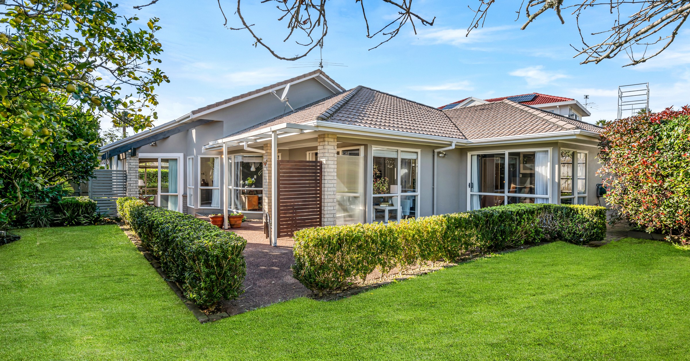 5 Bronte Place, Somerville, Manukau City 2014 - Sold House - Ray White ...