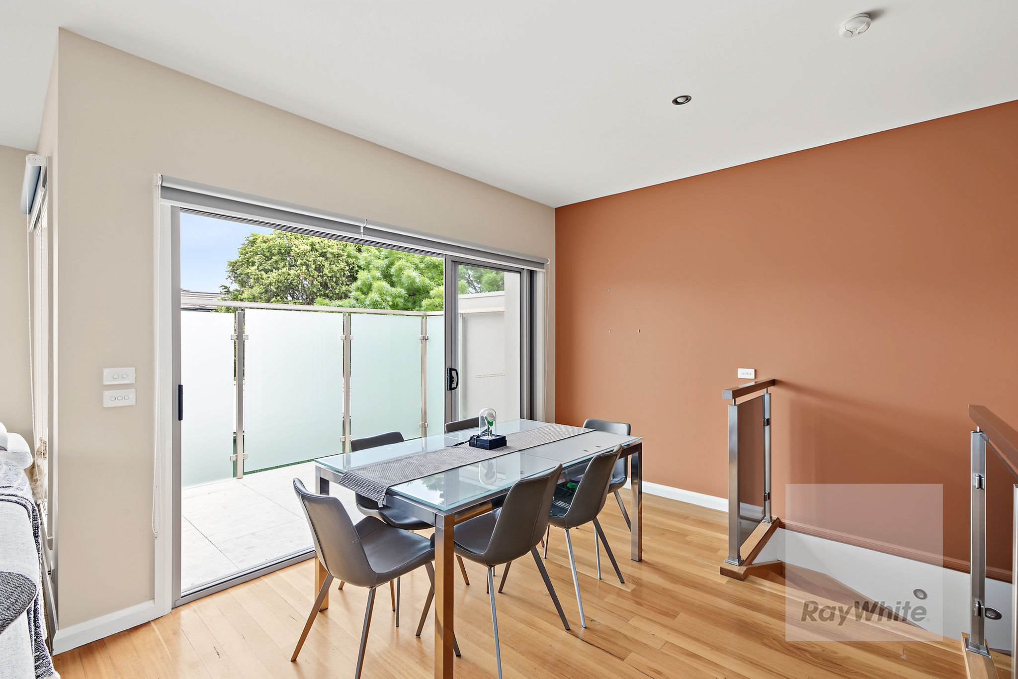 2/90 Wood Street — photo 4 of 15