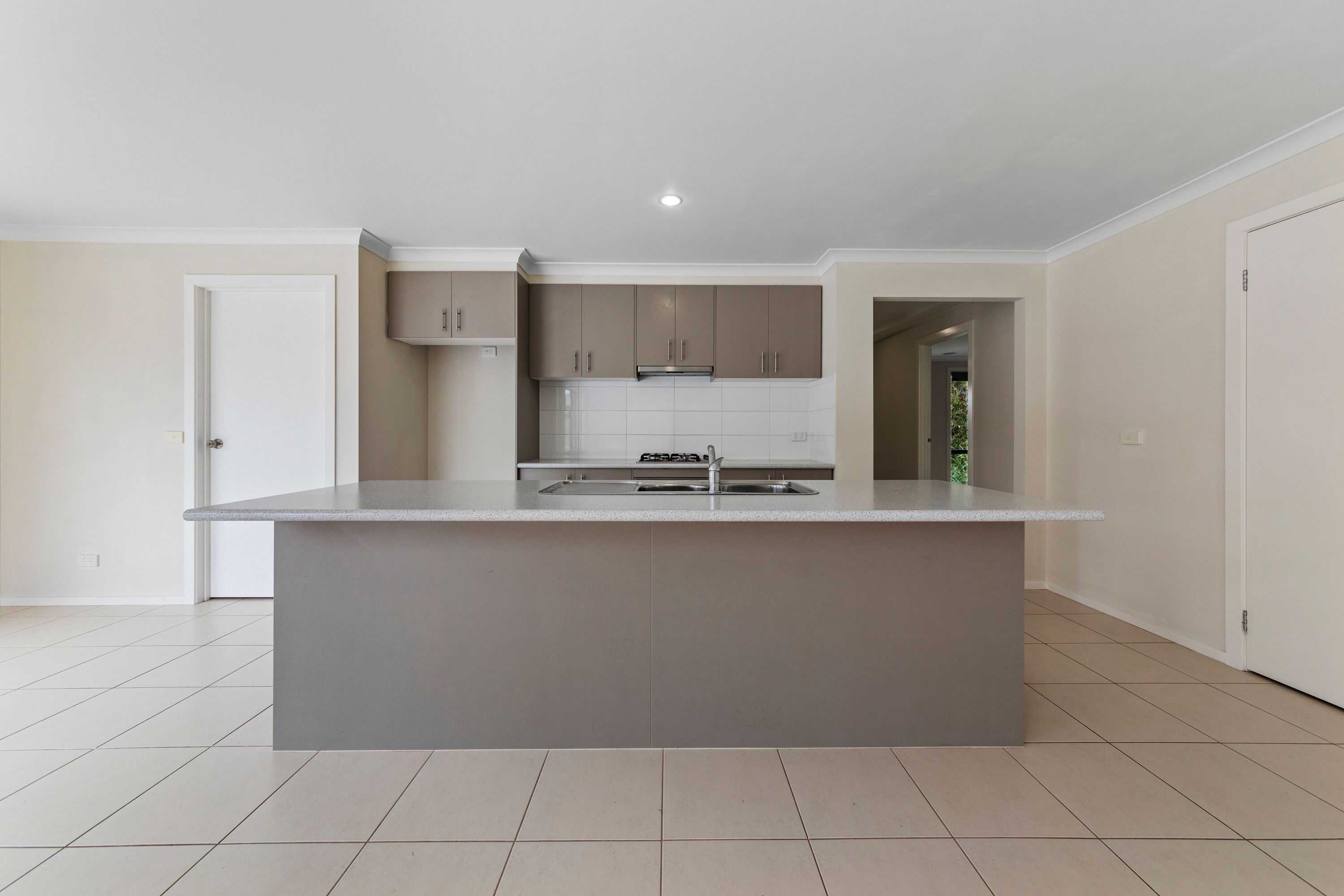 25 Syme Road, Pakenham, VIC 3810