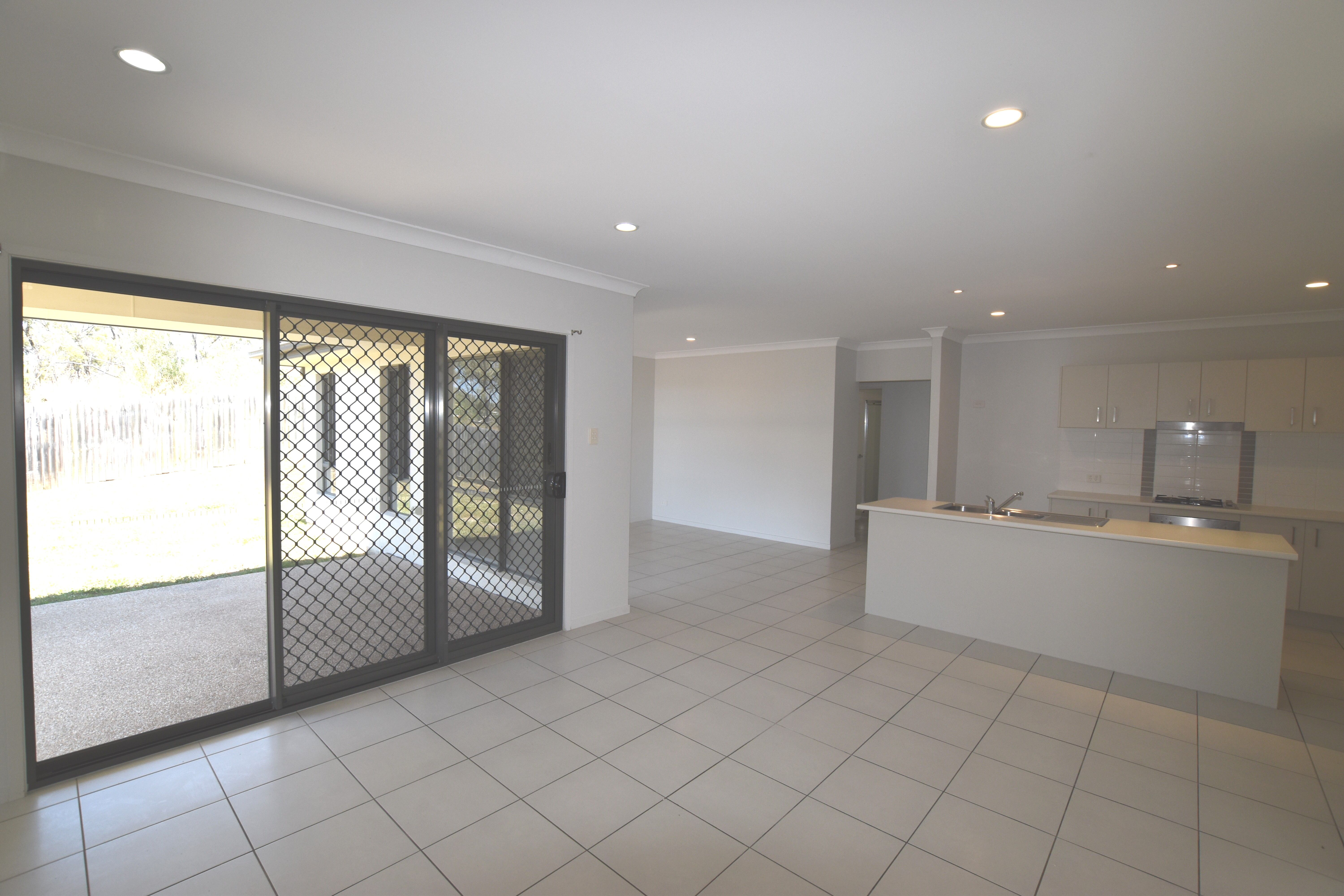 49 Liriope Drive, Kirkwood, QLD 4680