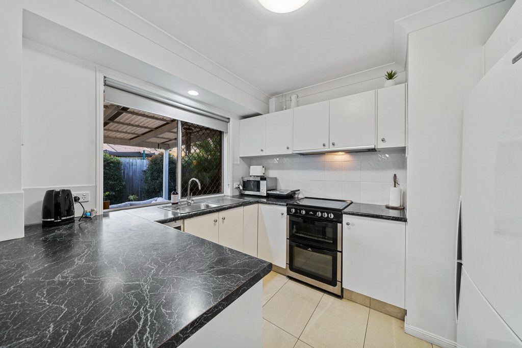 5 Kelsal Court, Heritage Park, QLD 4118