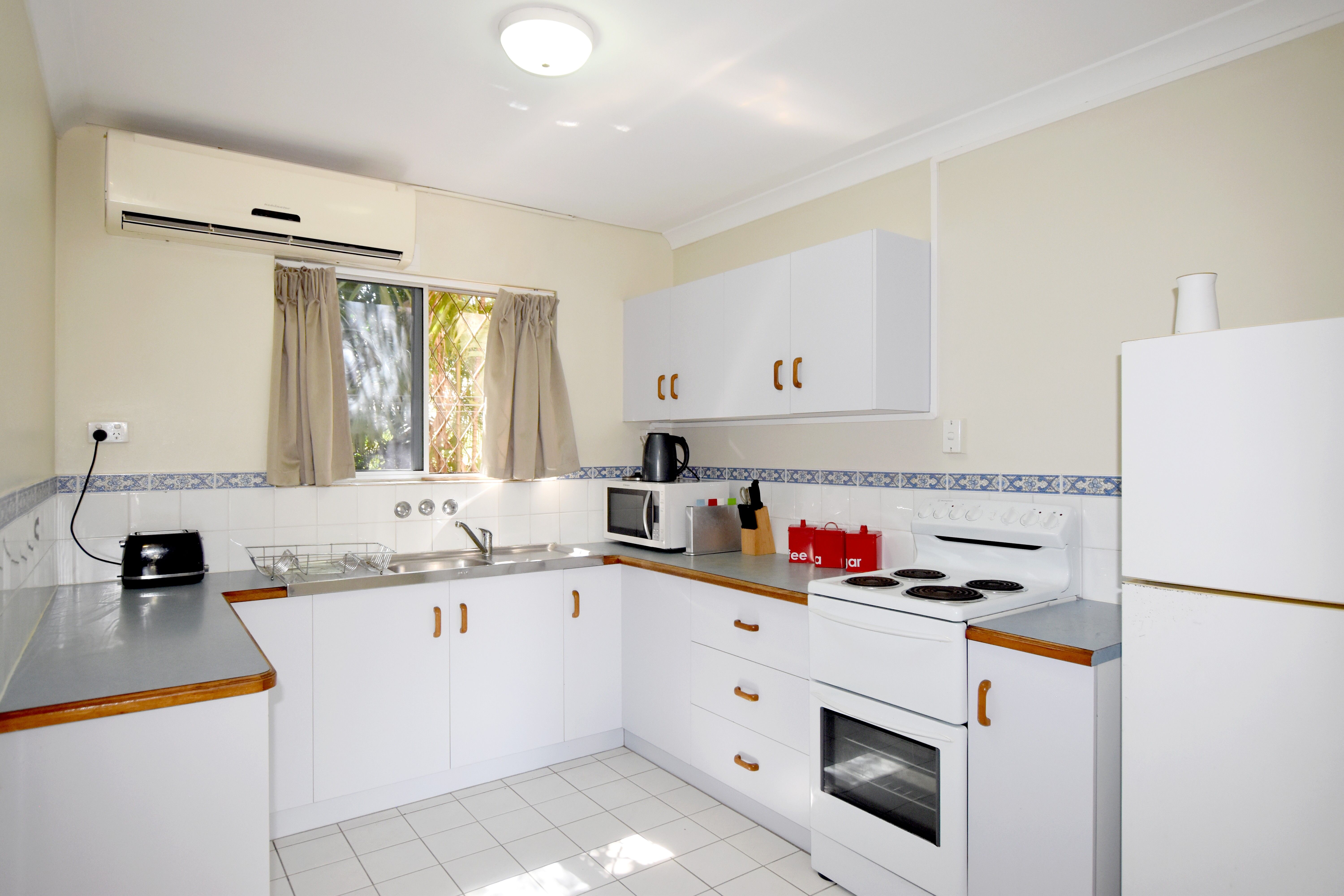 2/38 Yarroon Street, Gladstone Central, QLD 4680
