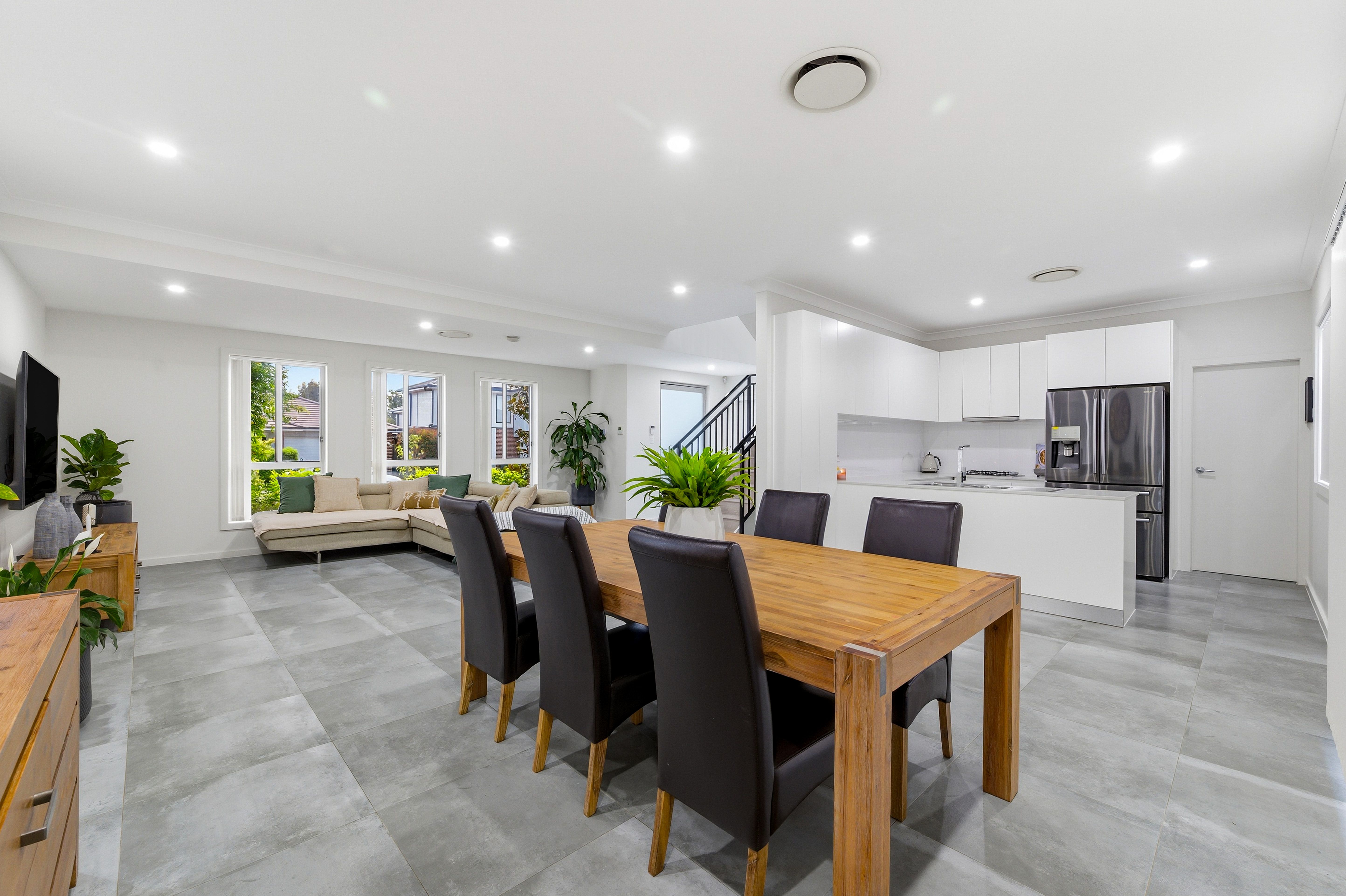 16 Jones Street — photo 3 of 13