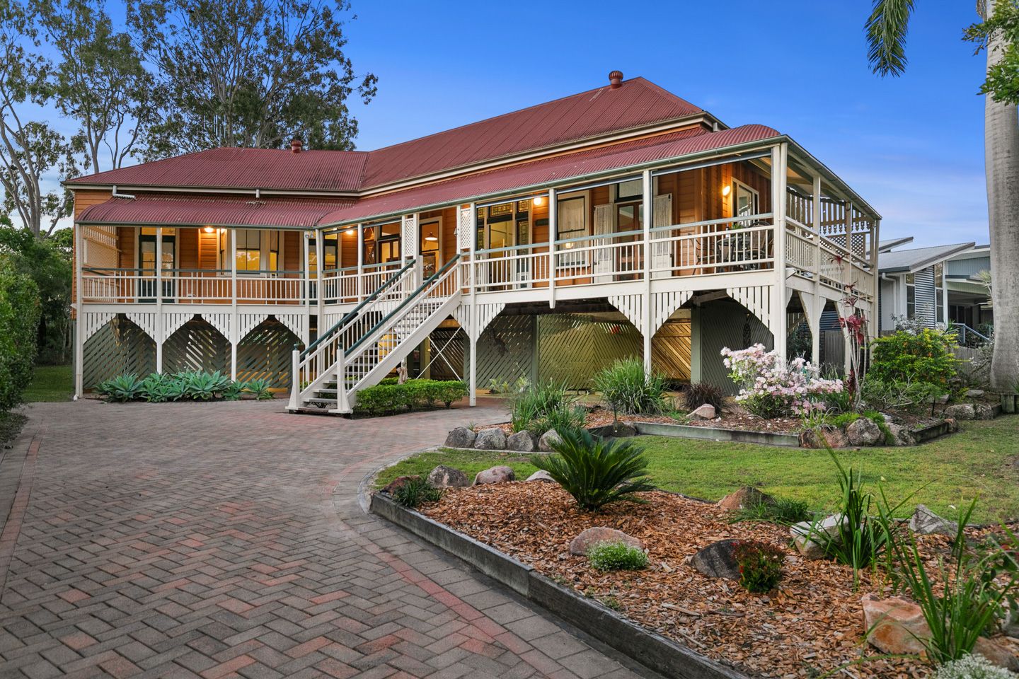 16 Spence Street, Point Vernon, QLD 4655