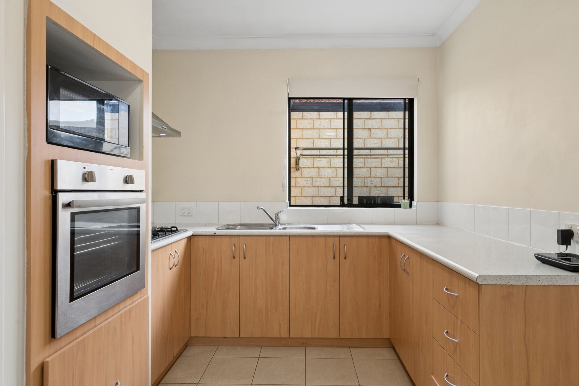 3/56-58 Henry Street — photo 3 of 23