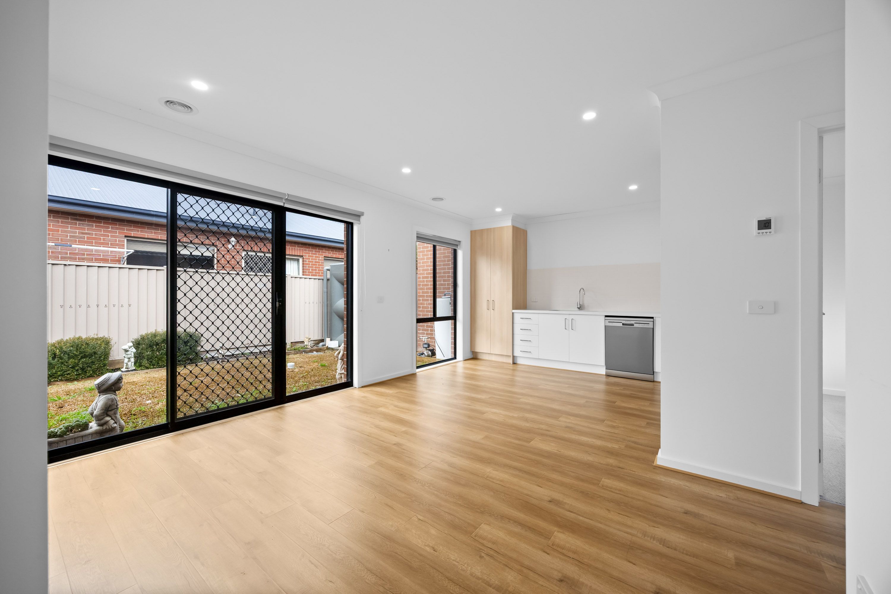 2/38 Beverin Street, Sebastopol, VIC 3356