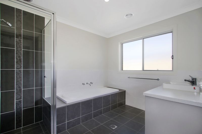 59 Cornwall Avenue, Lavington, NSW 2641