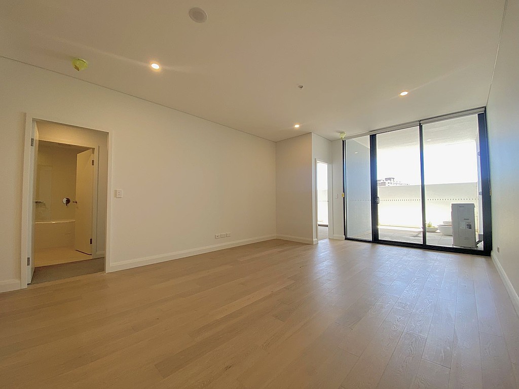 402/38 Cowper Street, Granville, NSW 2142