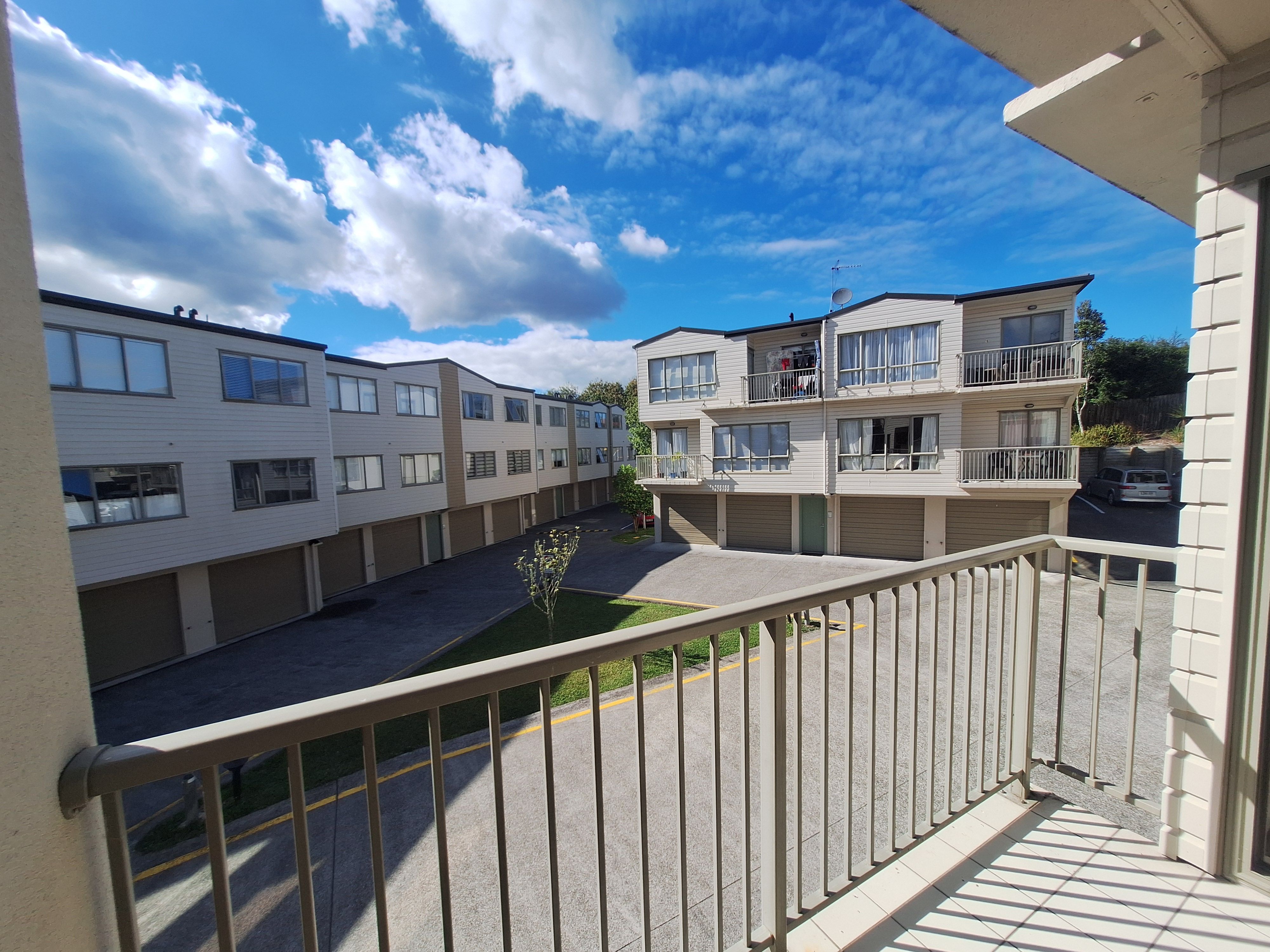 34/120 Beach Haven Road, Beach Haven, North Shore City