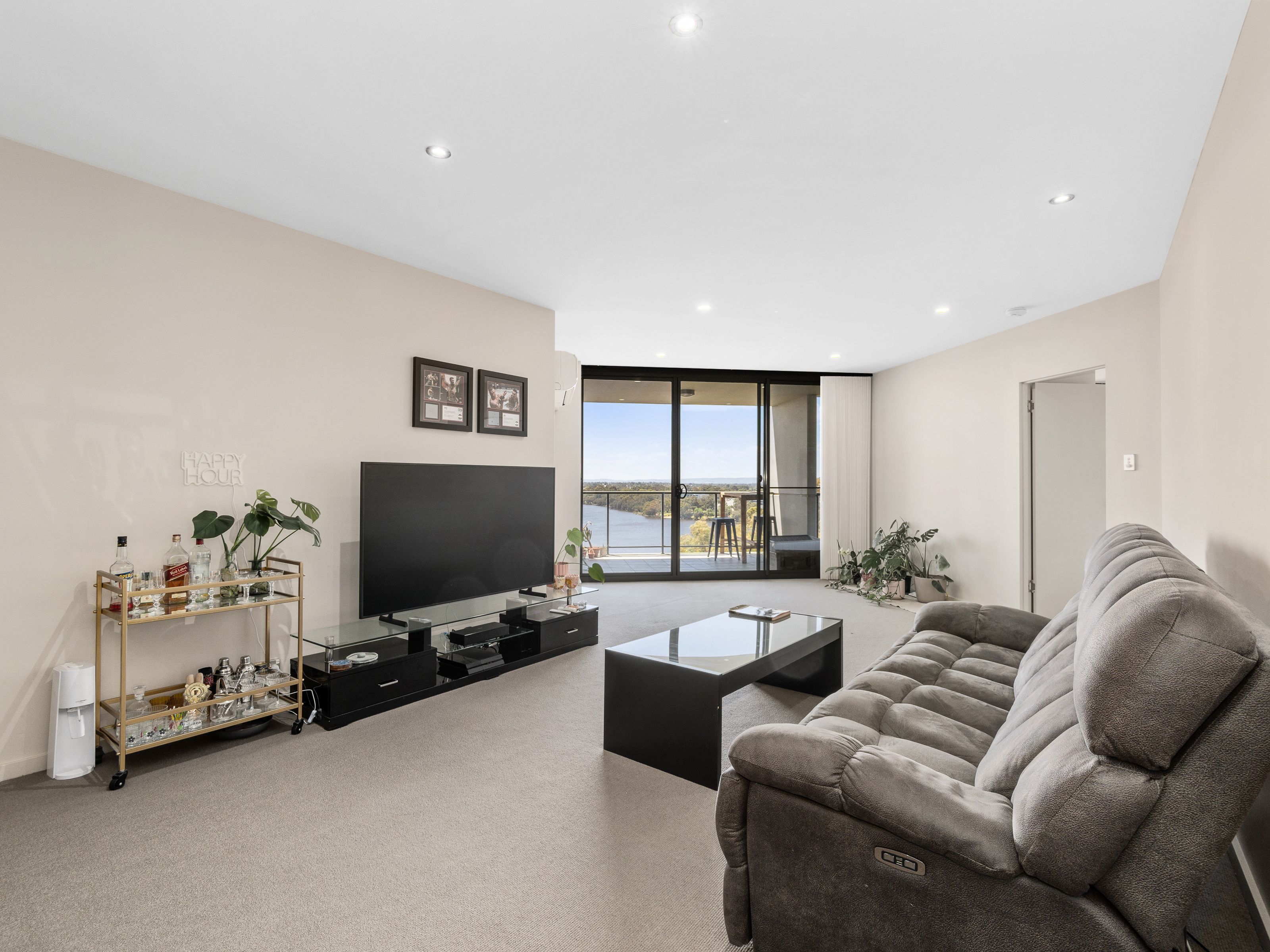 12 Tanunda Drive, Rivervale WA 6103
