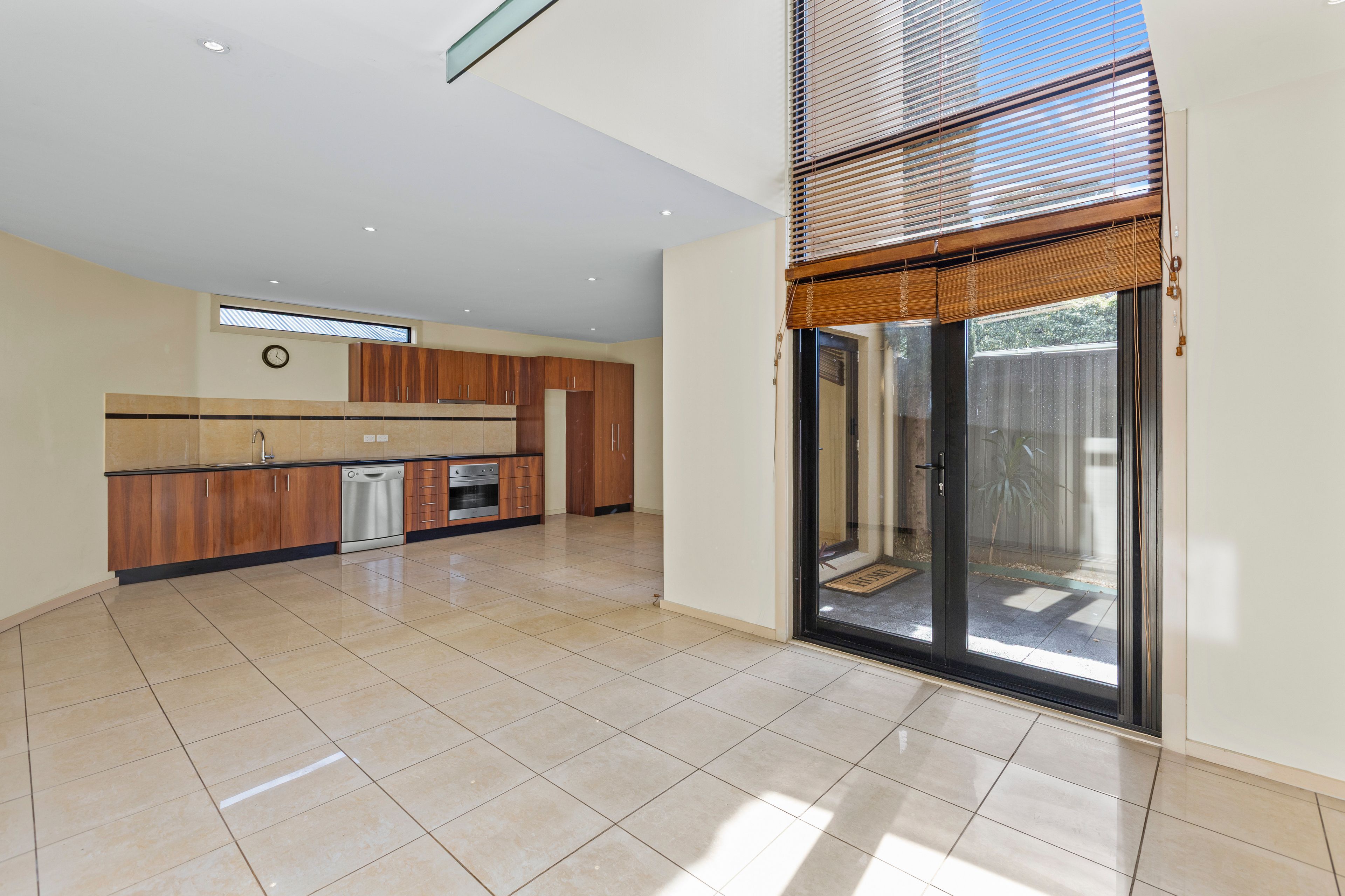 123A Gordon Street — photo 3 of 10