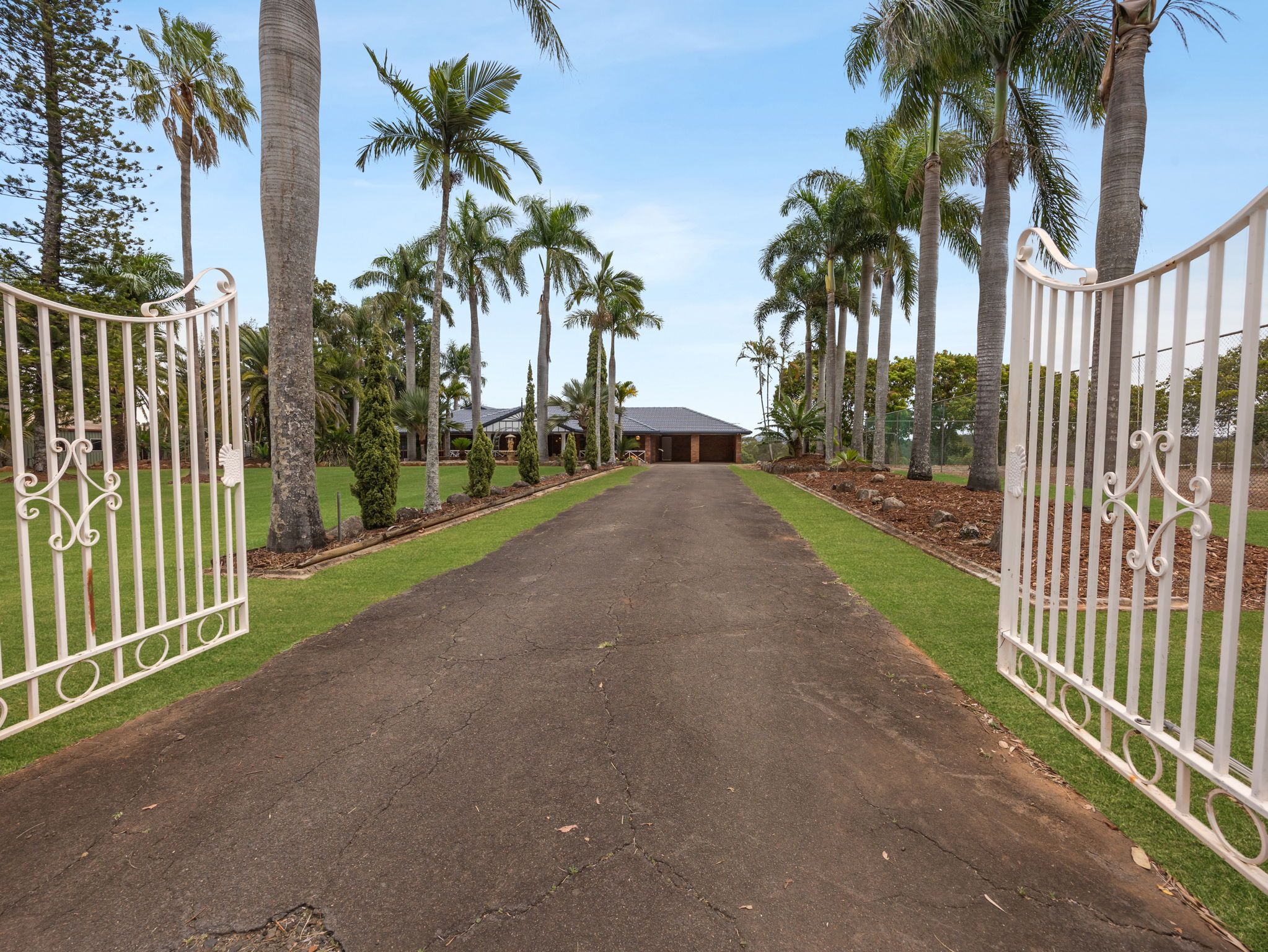 87 Wulkuraka Connection Road, Karrabin, QLD 4306