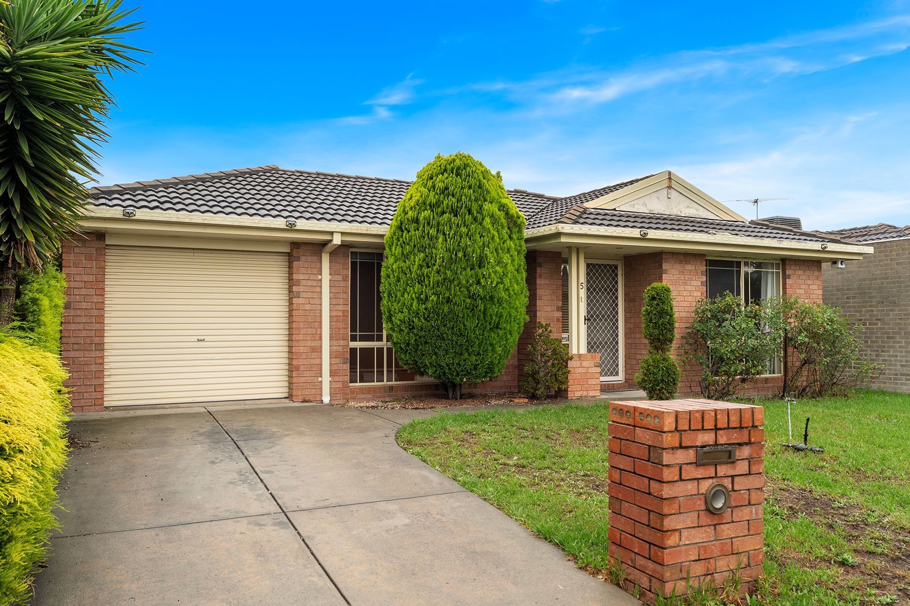 5 Shepherd Avenue, Roxburgh Park, VIC 3064