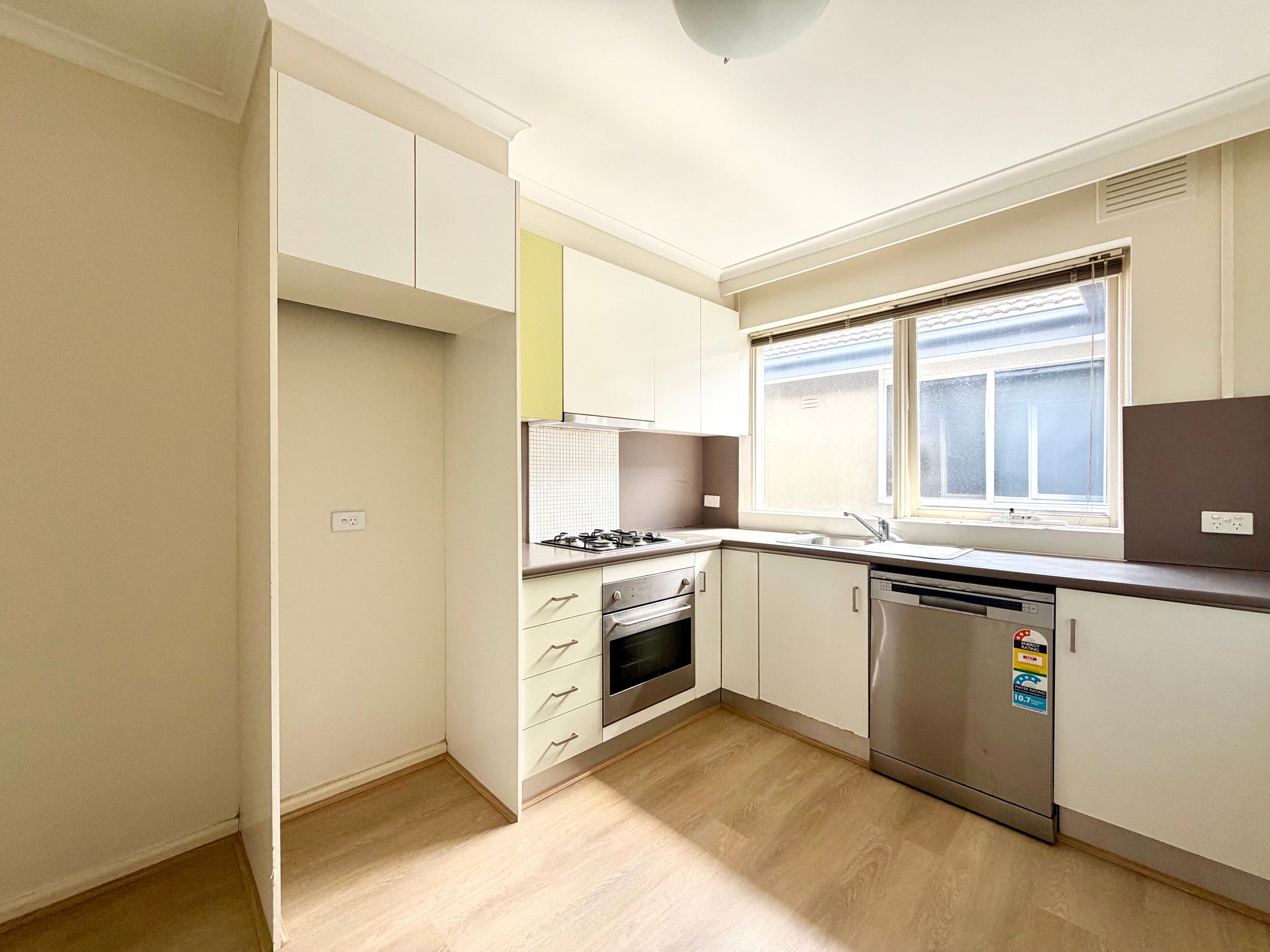 4/27 Ross Street, Huntingdale, VIC 3166