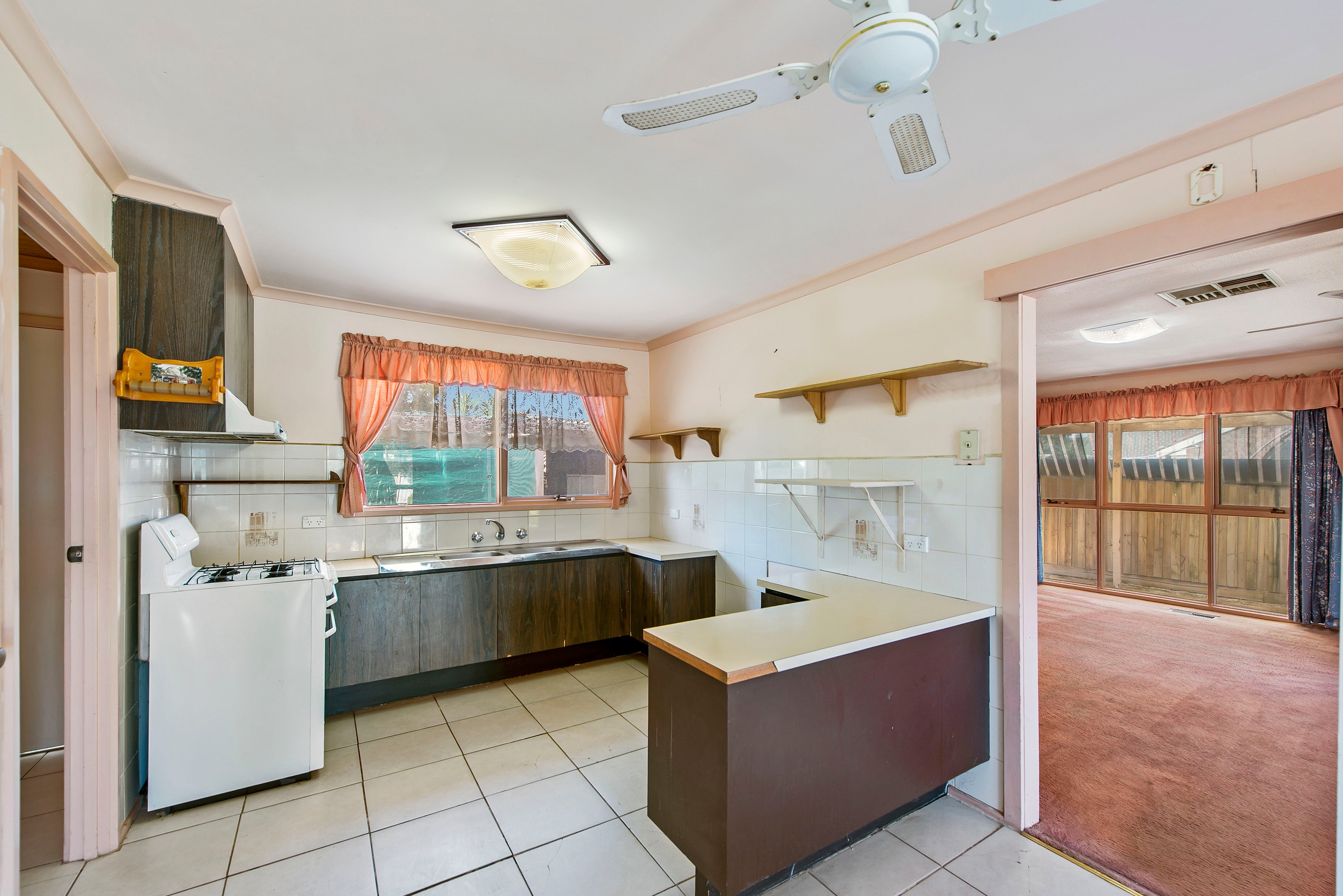 8 Dorset Place, Melton West, VIC 3337