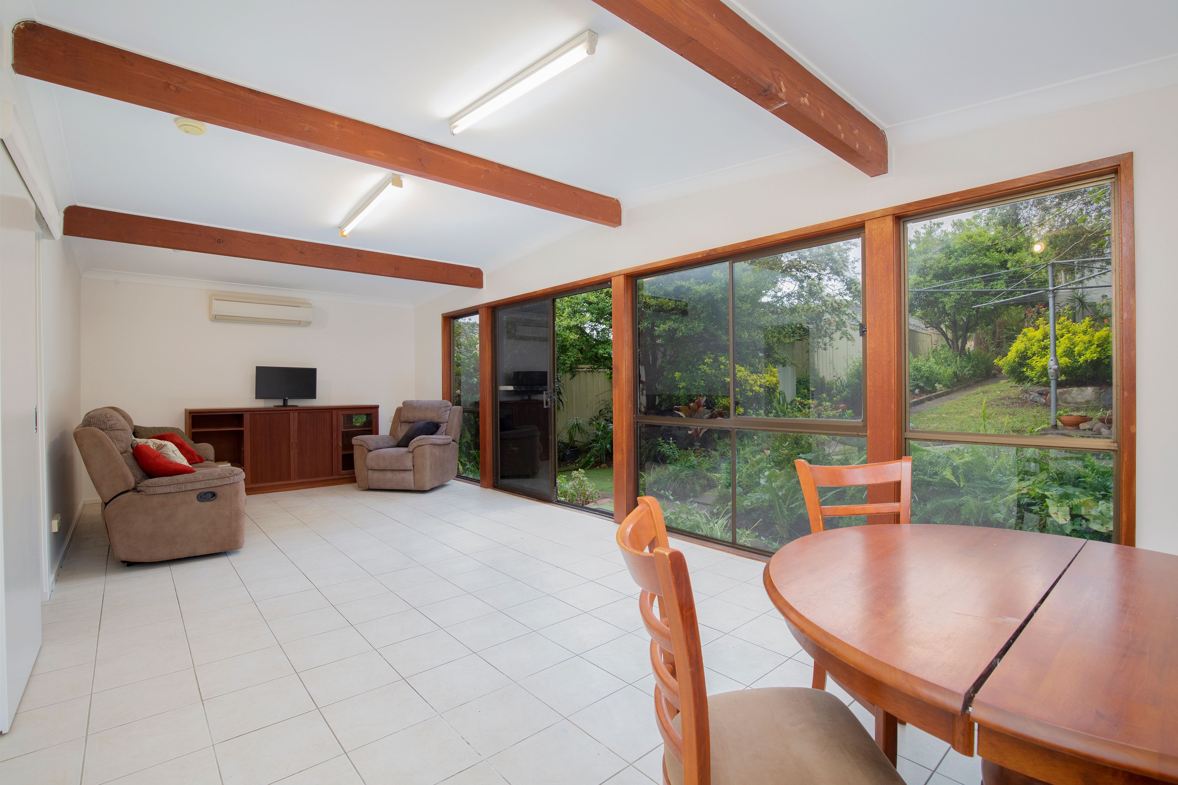 35 Kahibah Road — photo 7 of 17