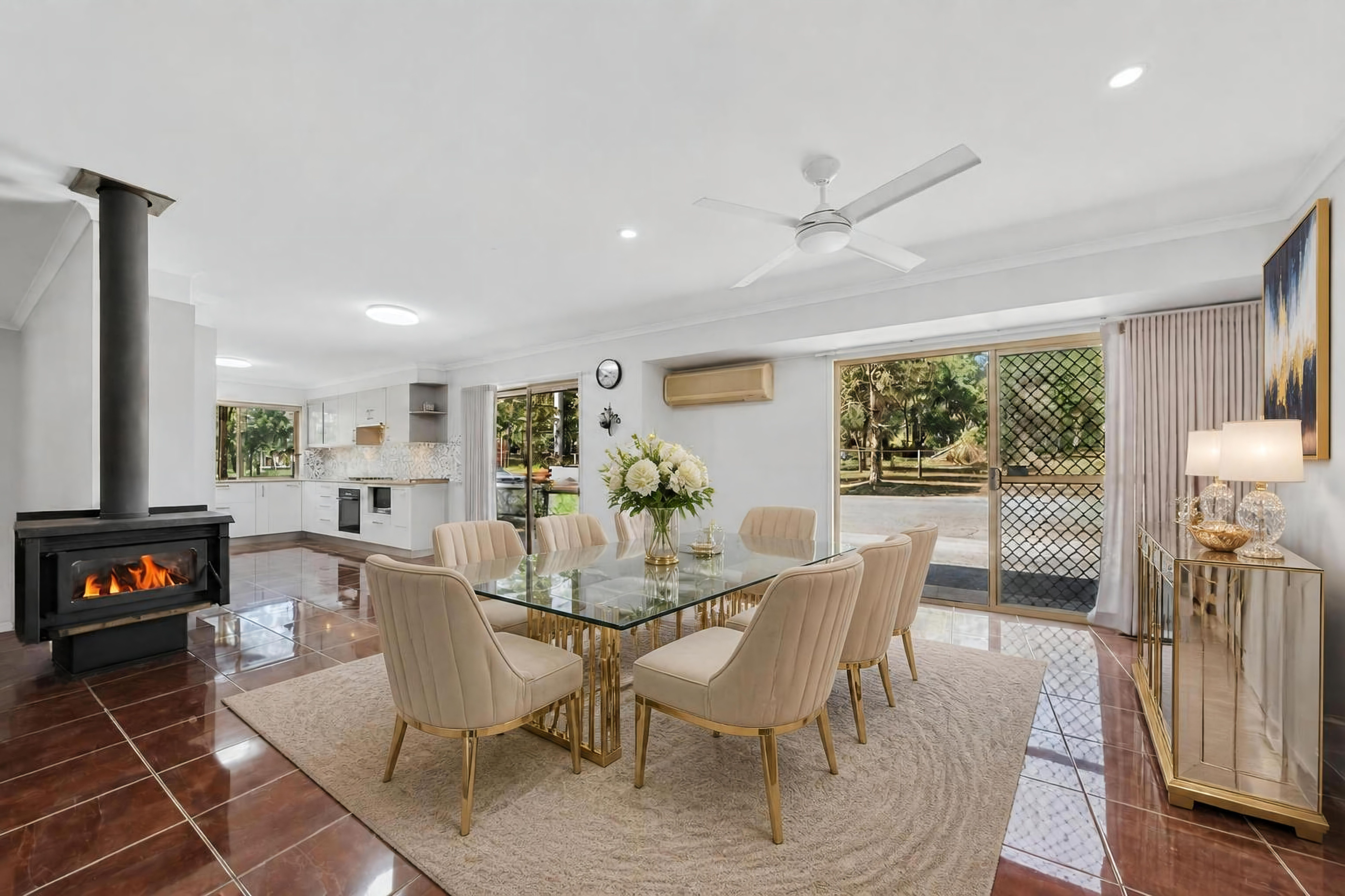 23-31 Sharton Avenue — photo 11 of 22