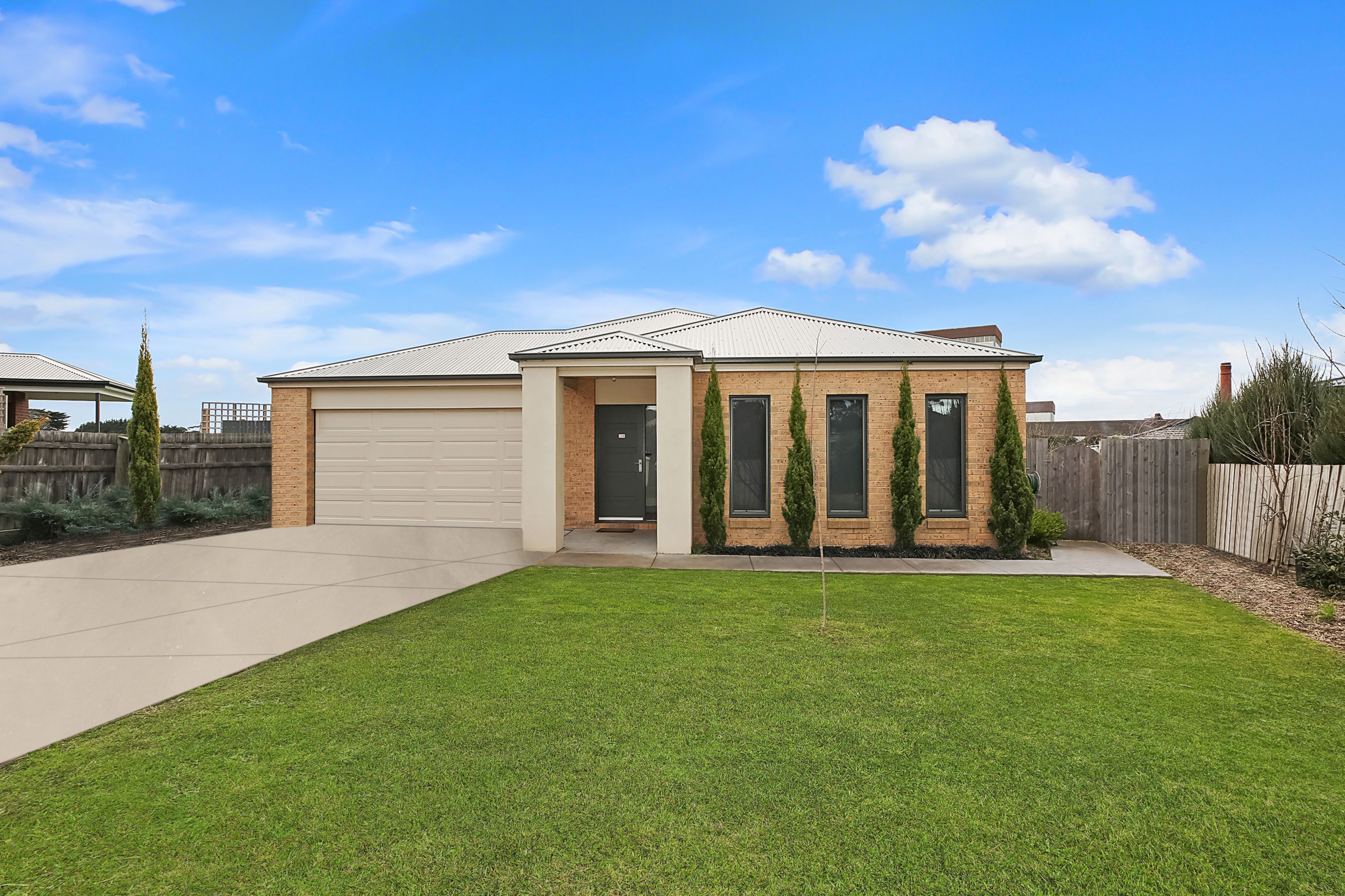 20 McAlpine Court, Camperdown VIC 3260