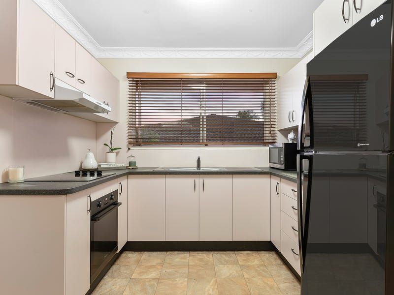 21 Nurom Avenue, Ferny Hills, QLD 4055