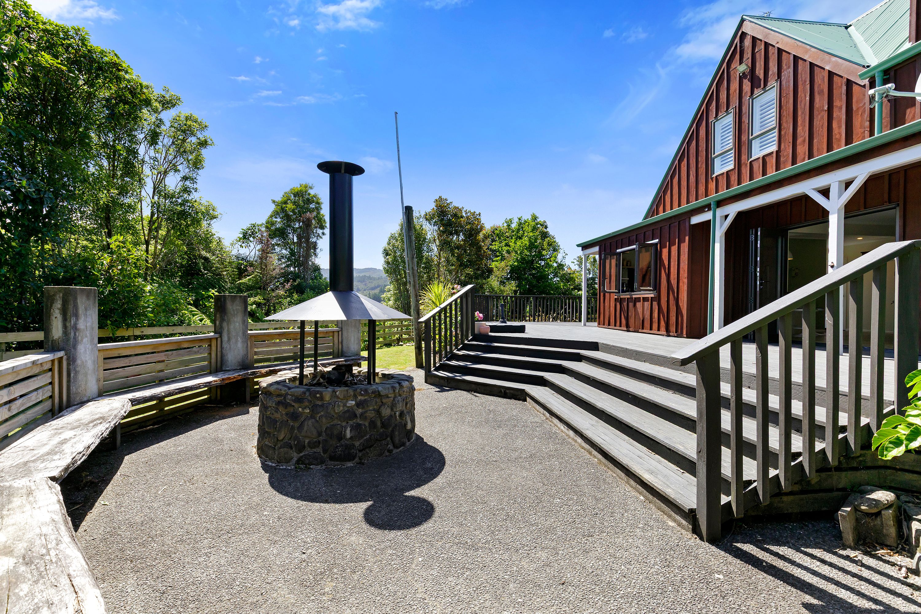 100 Emerald Hill Drive, Birchville, Upper Hutt City