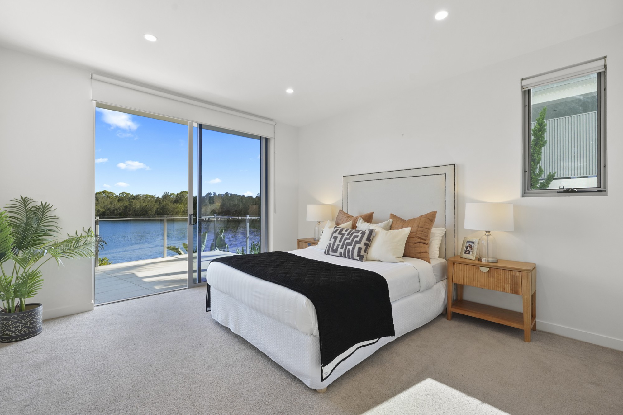 6/3046 Quay South Drive, Carrara, QLD 4211