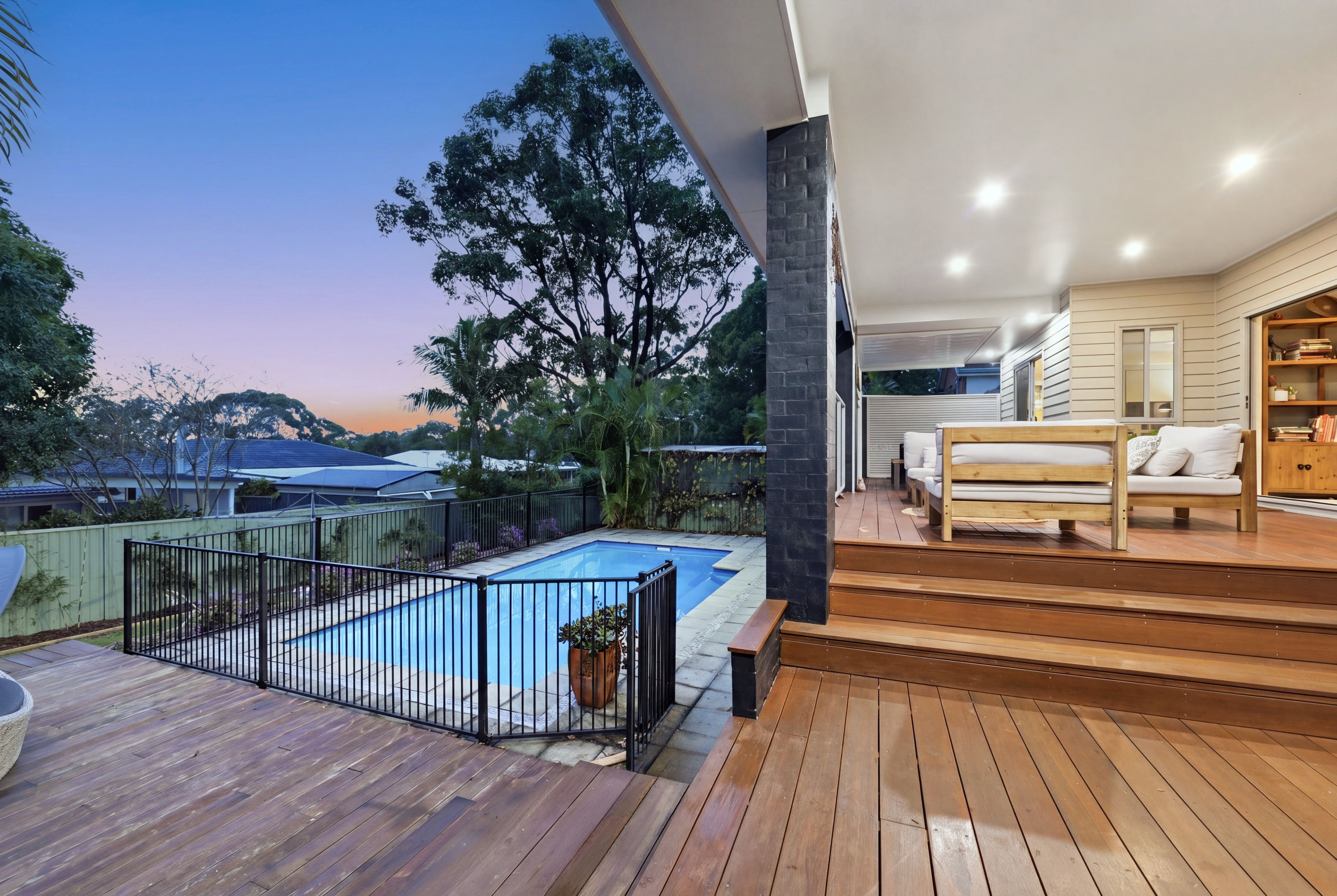 2 Sycamore Avenue, Bateau Bay, NSW 2261