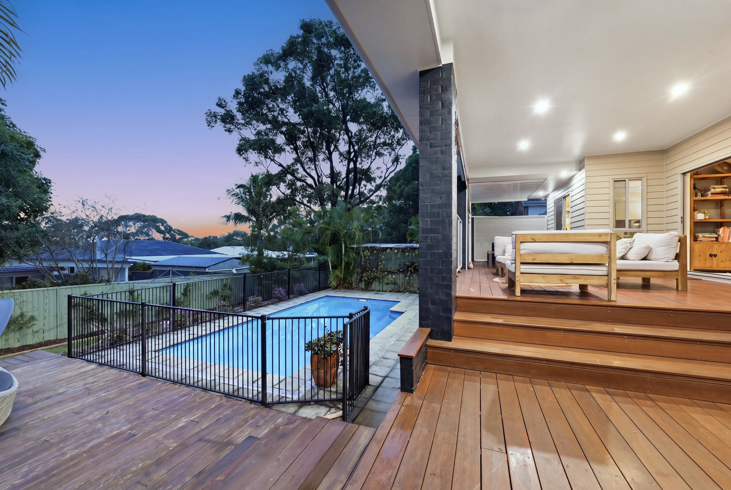 2 Sycamore Avenue, Bateau Bay, NSW 2261