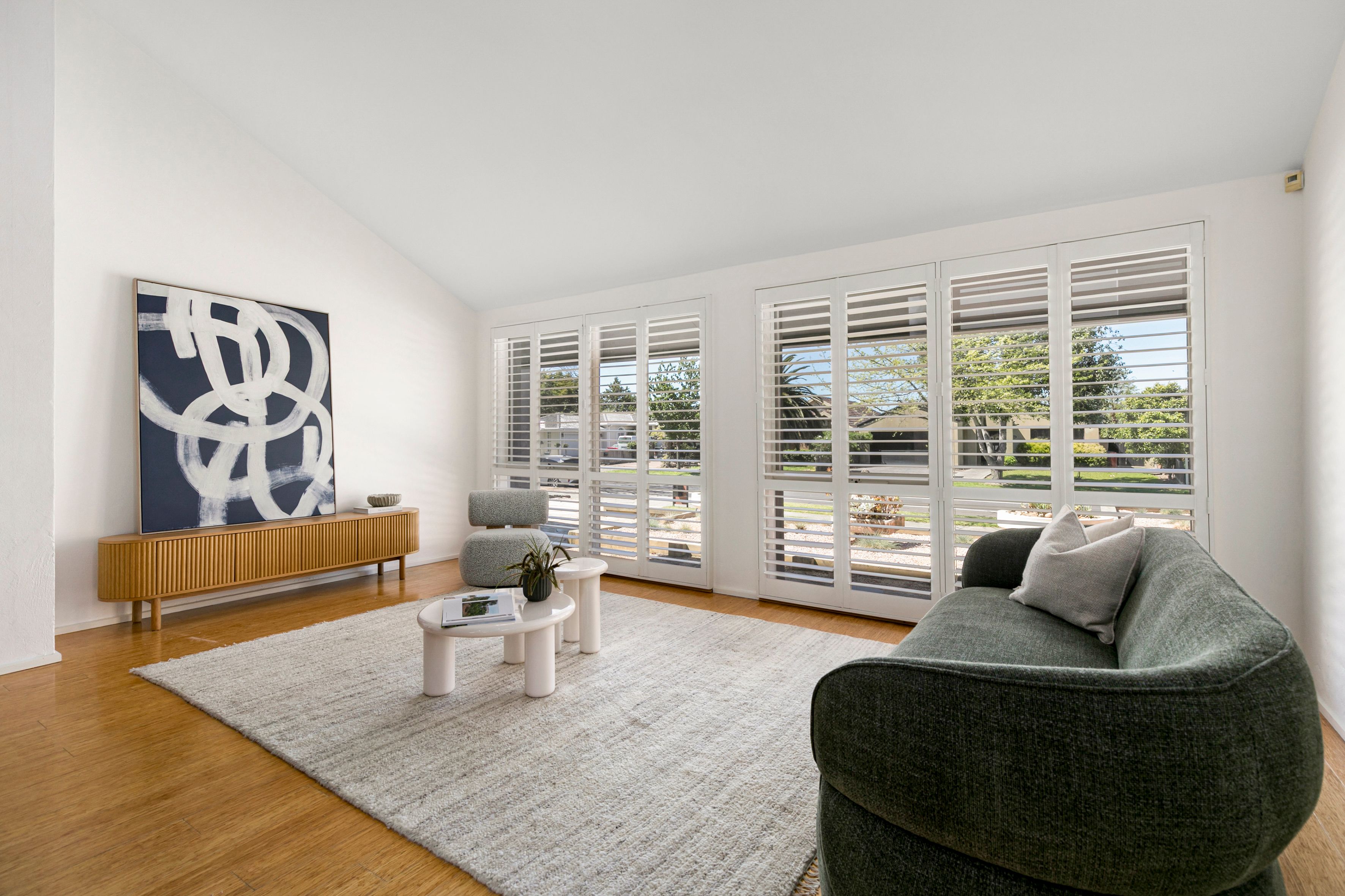 22 Normanby Drive — photo 4 of 15