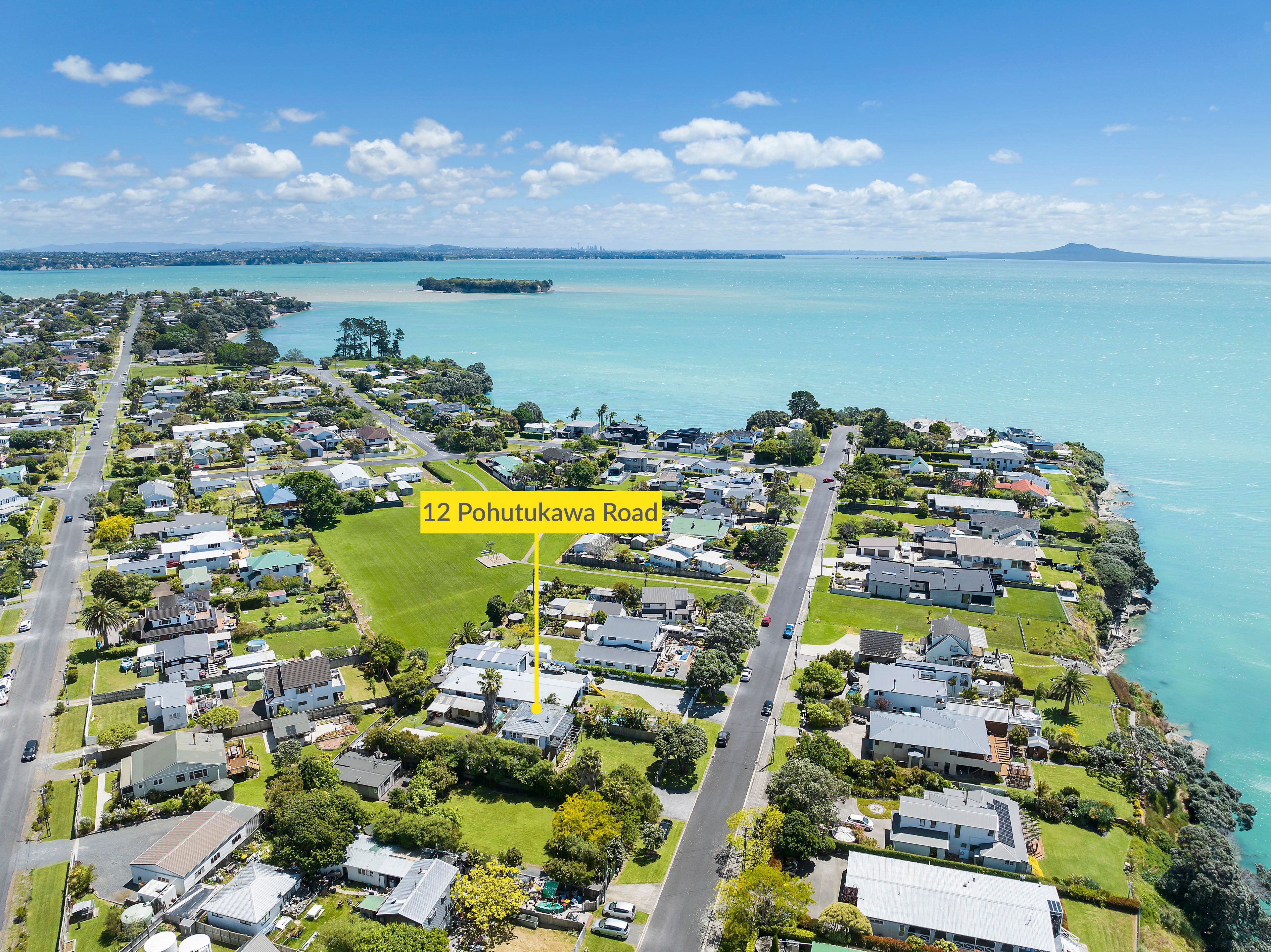 12 Pohutukawa Road, Beachlands, Manukau City