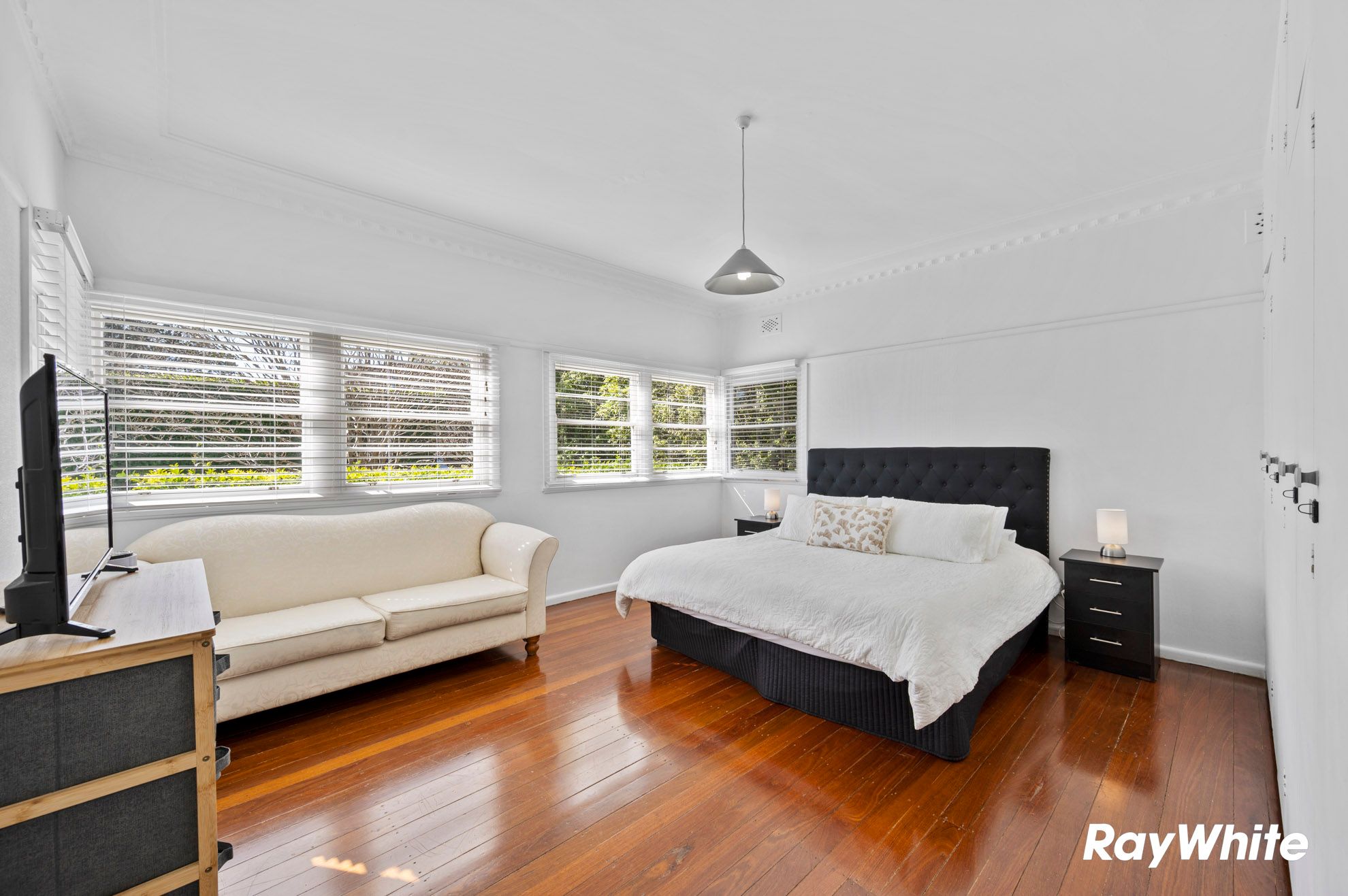 14 Tilba Street — photo 17 of 30
