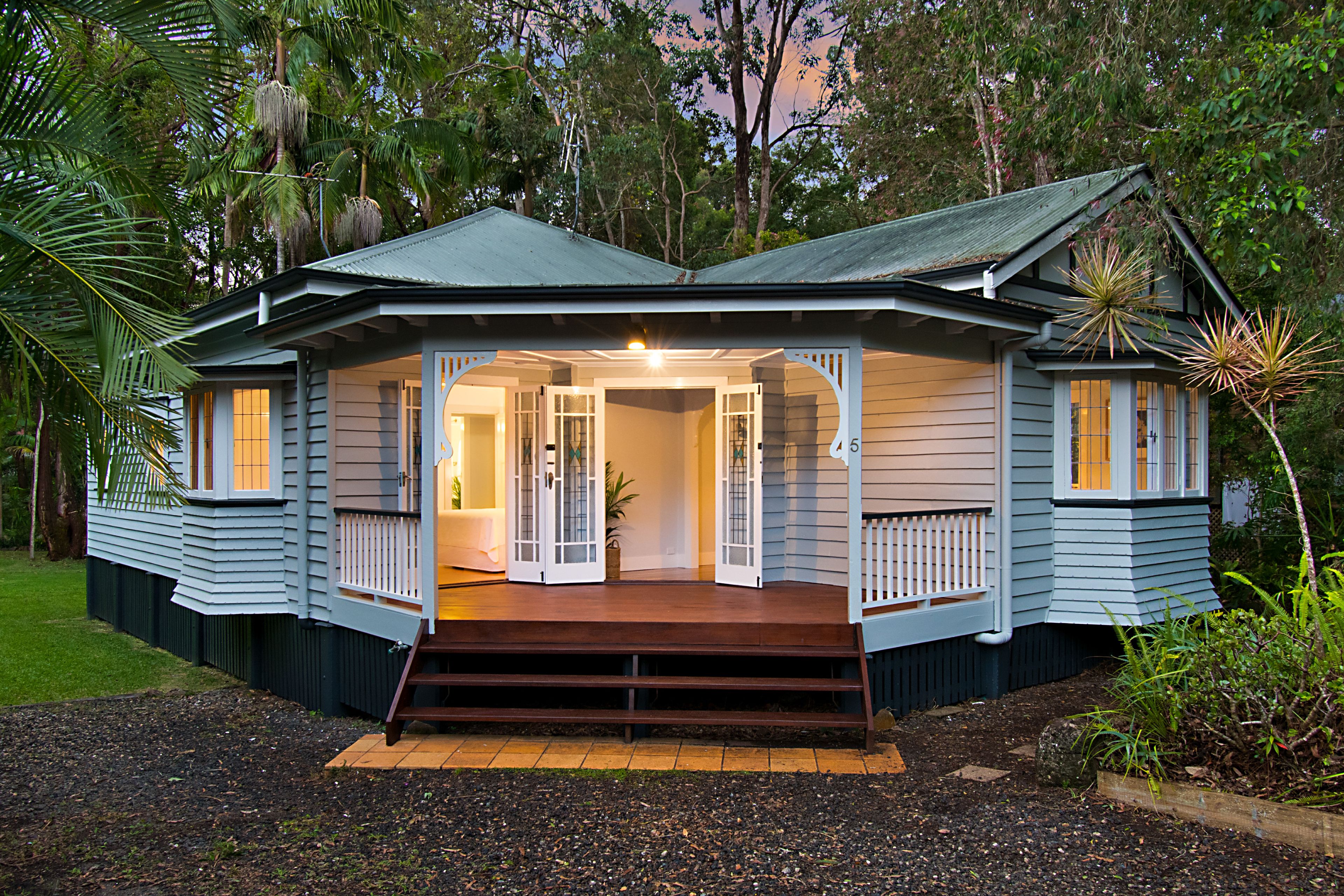5 Tristania Place