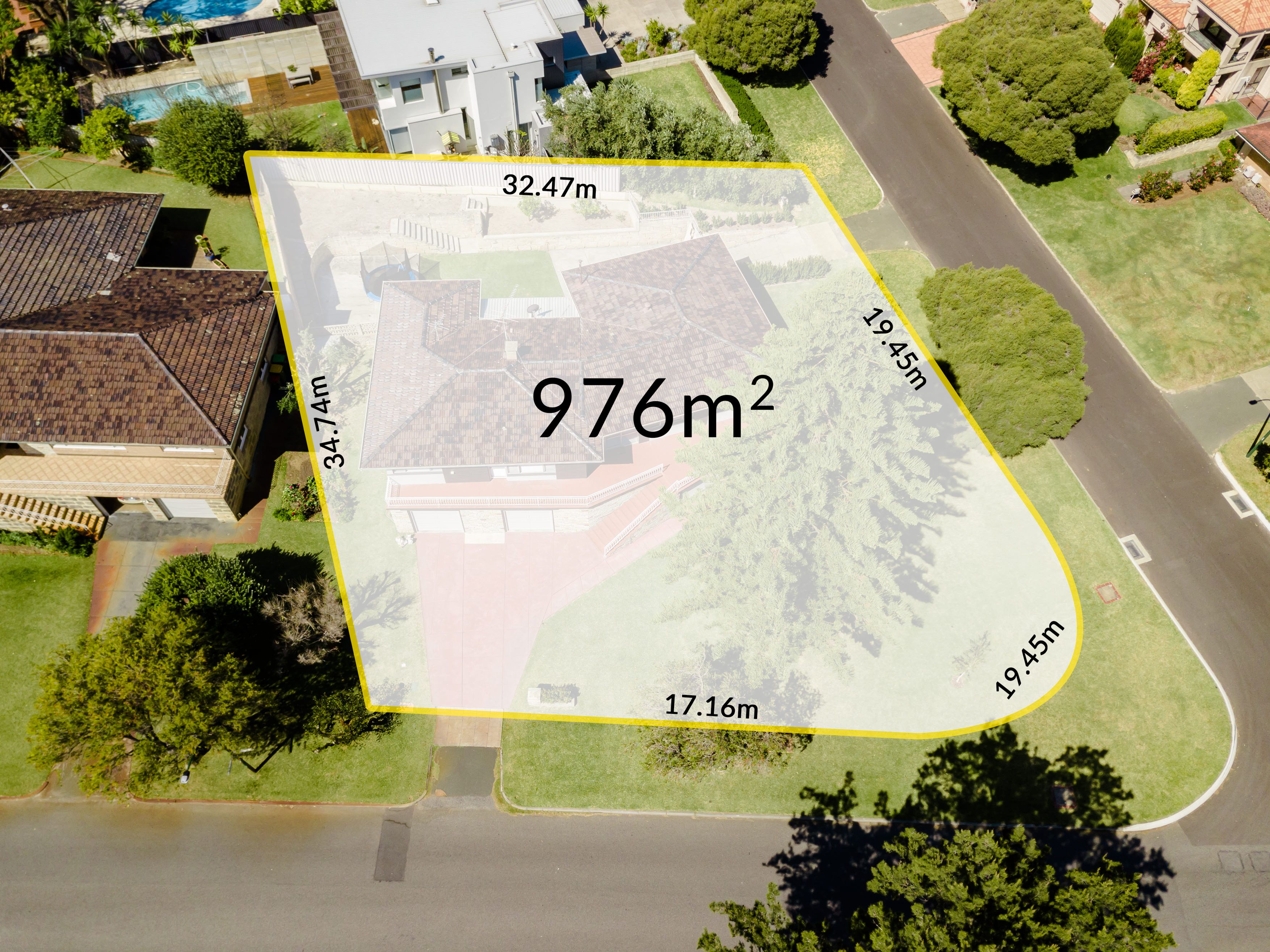 19 Templetonia Crescent, City Beach, WA 6015