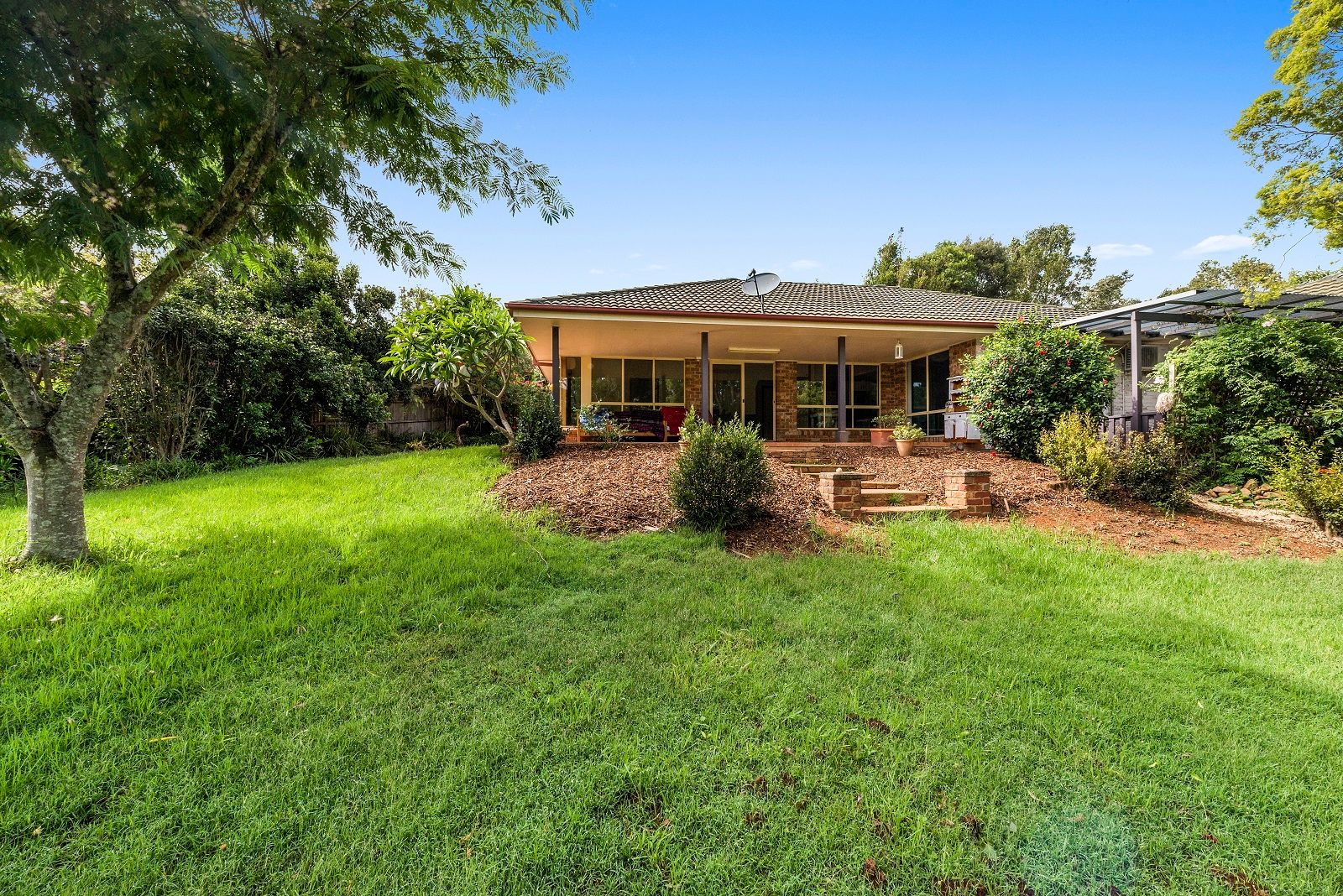 8 Mccristal Drive