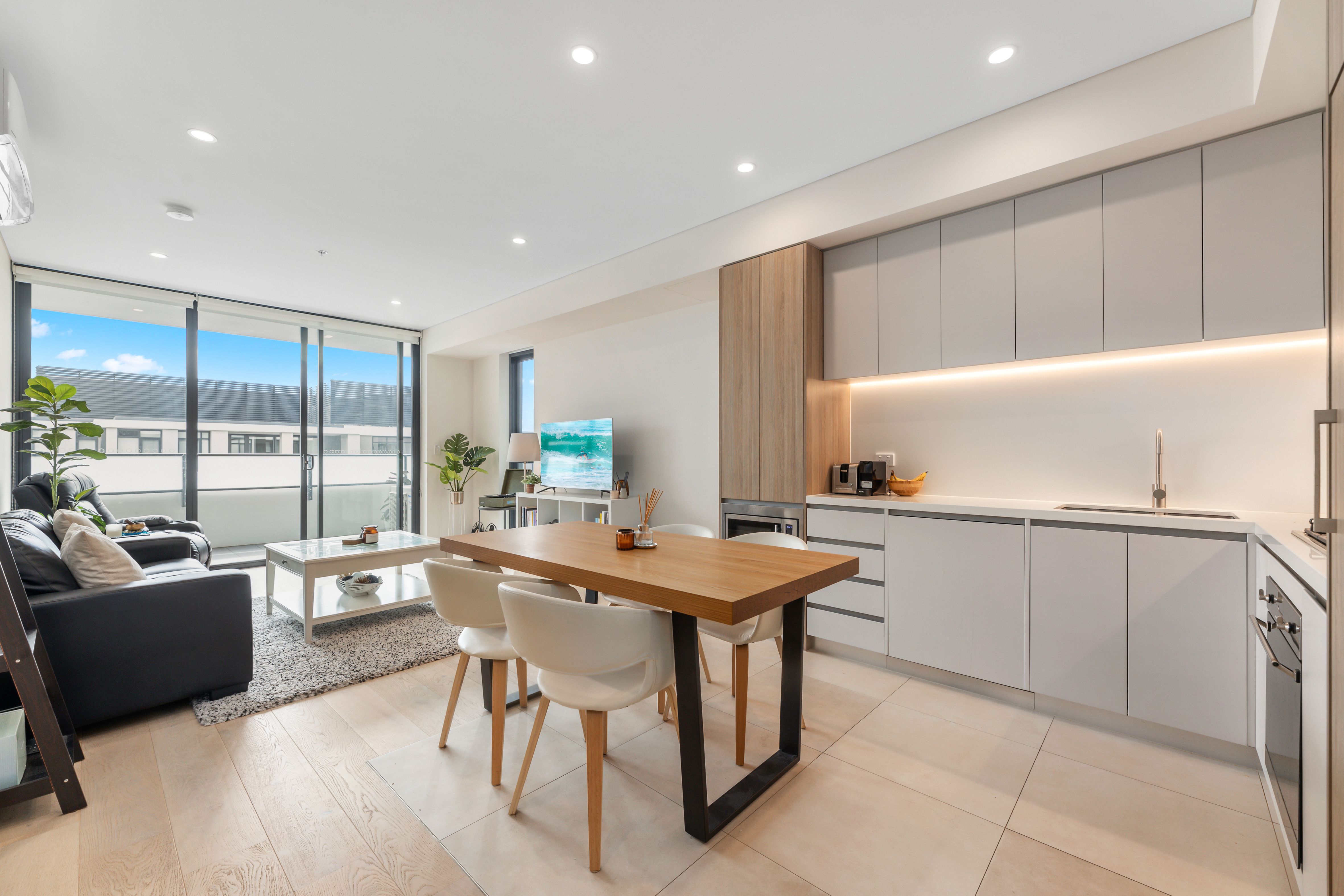 512/10 Village Place, Kirrawee, NSW 2232