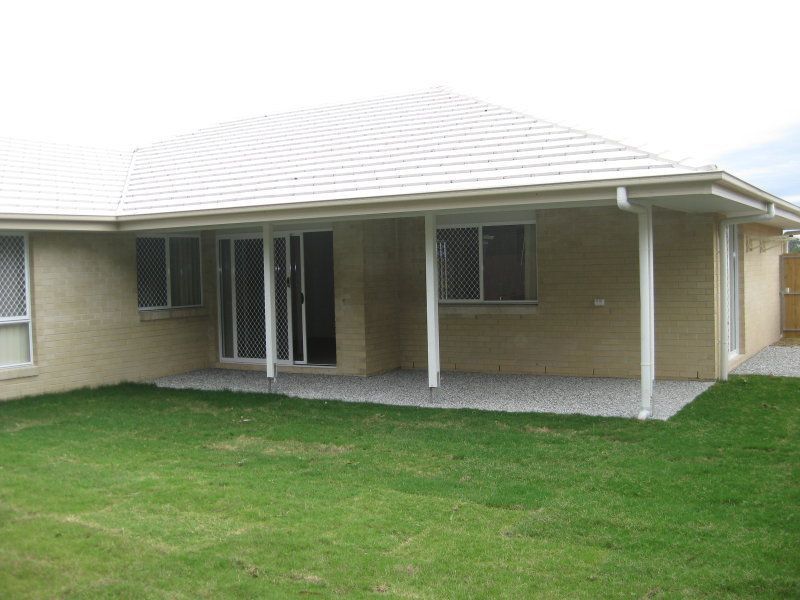 17 Coffey Court, Beachmere, QLD 4510