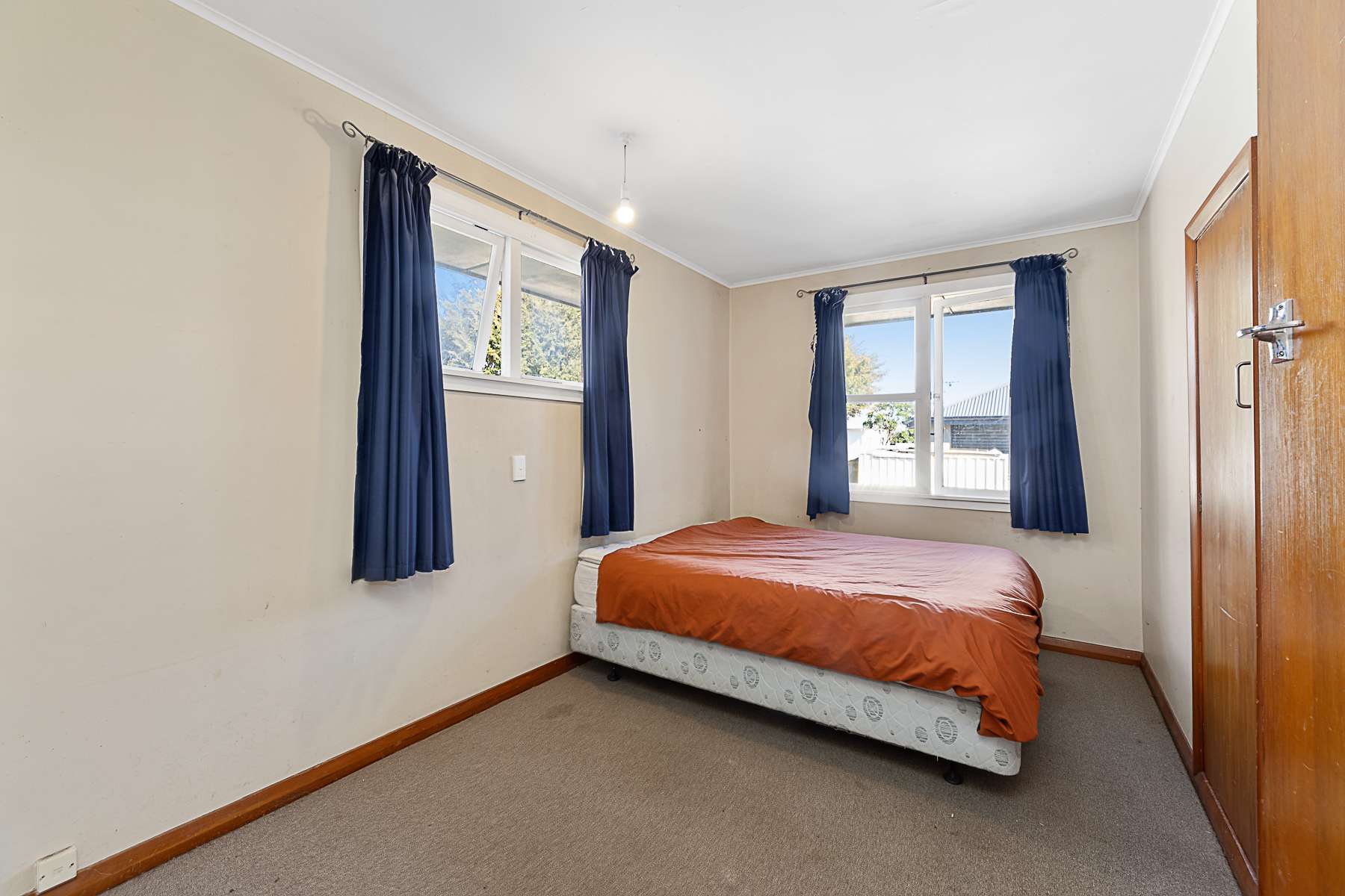 21 Holdaway Street photo 10