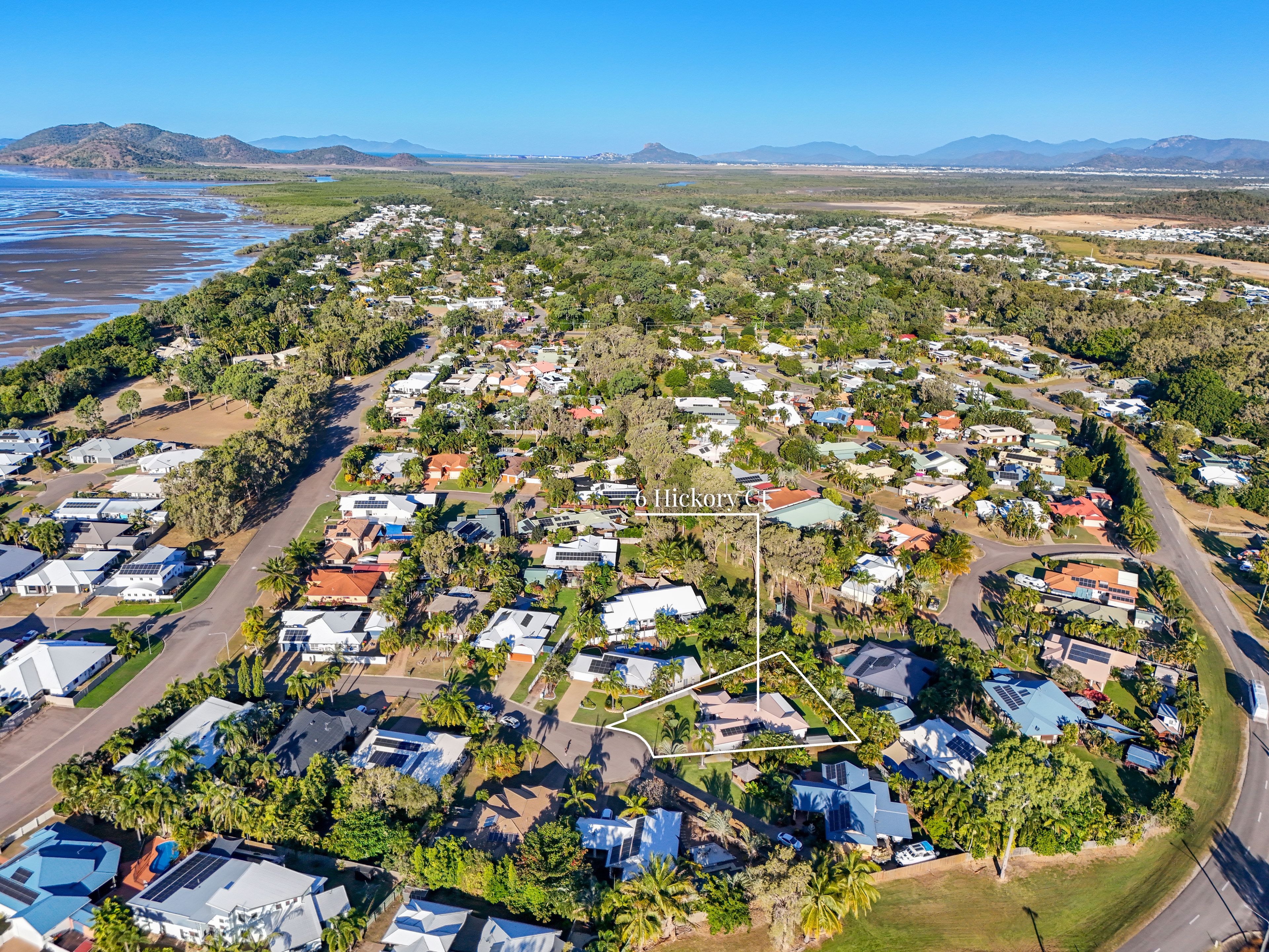 6 Hickory Court, Bushland Beach, QLD 4818