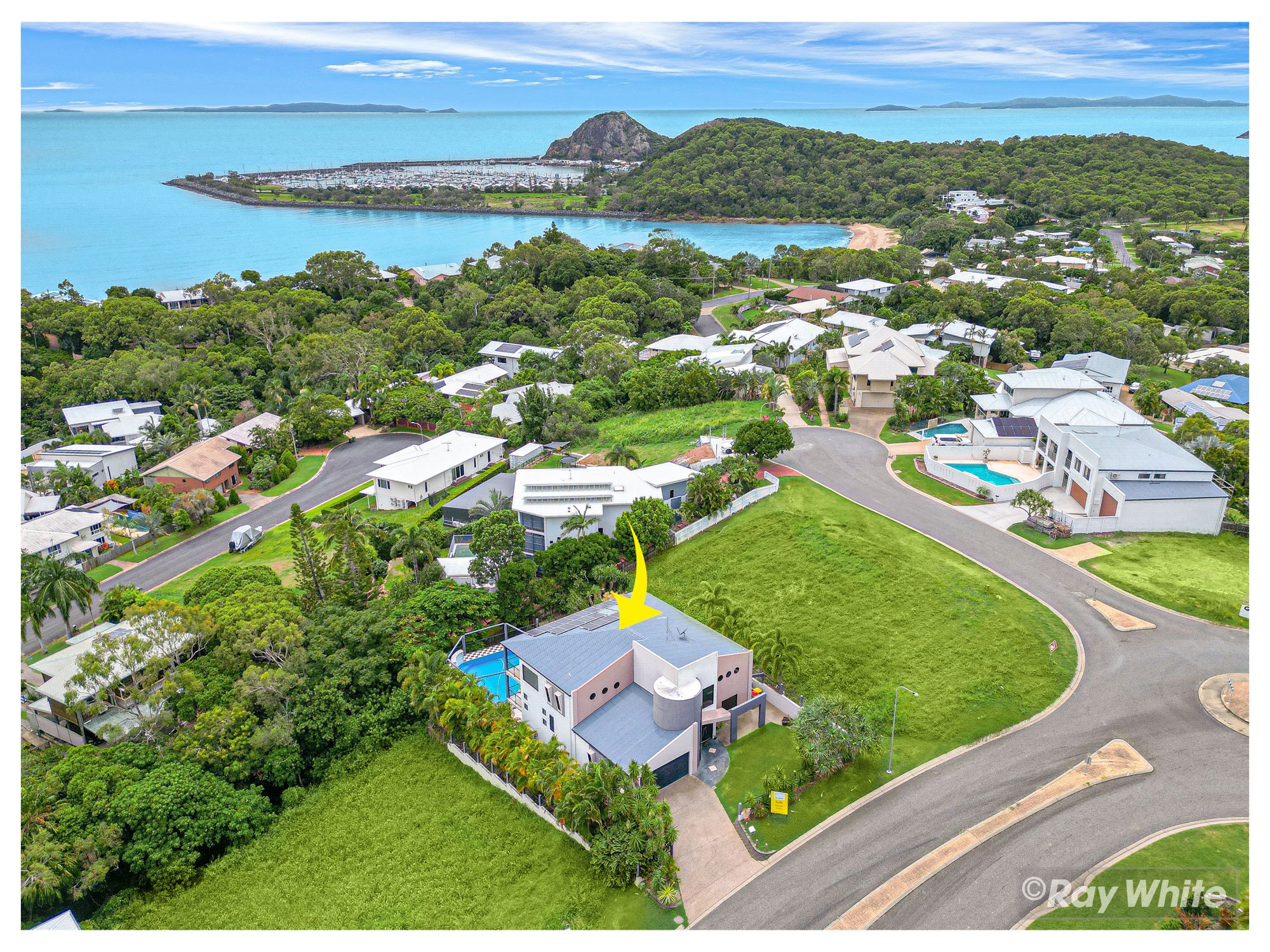 42 Bayview Drive, Lammermoor, QLD 4703