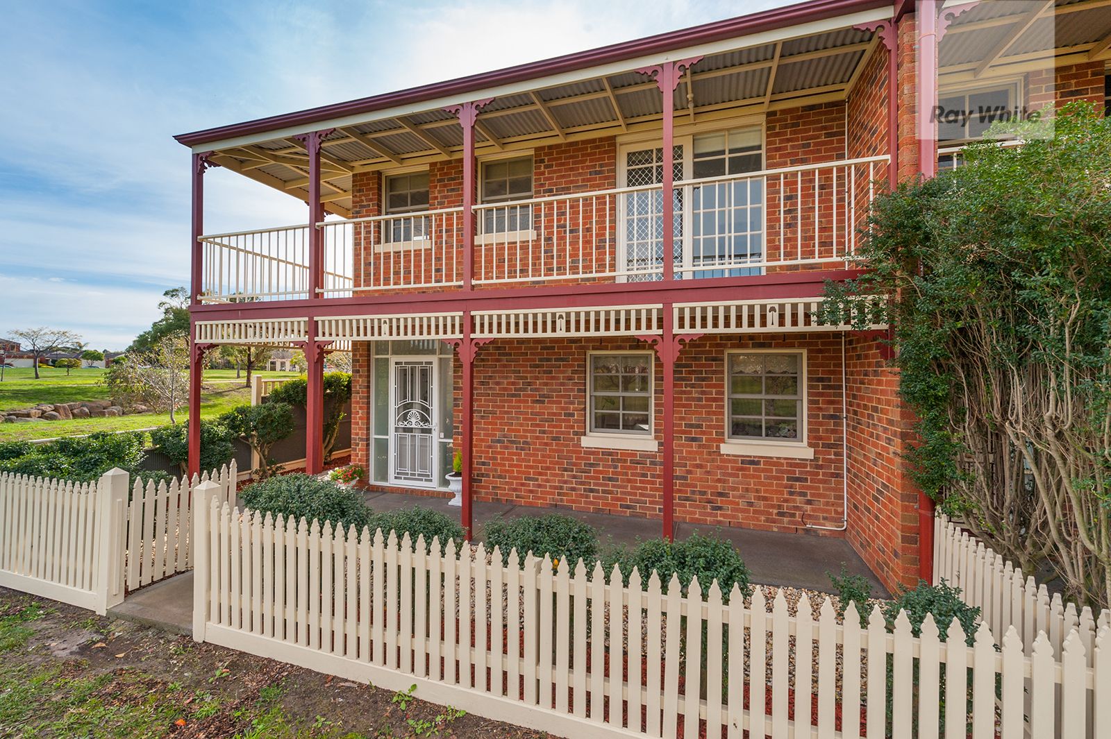 13 Meadowbank Lane, Craigieburn, VIC 3064