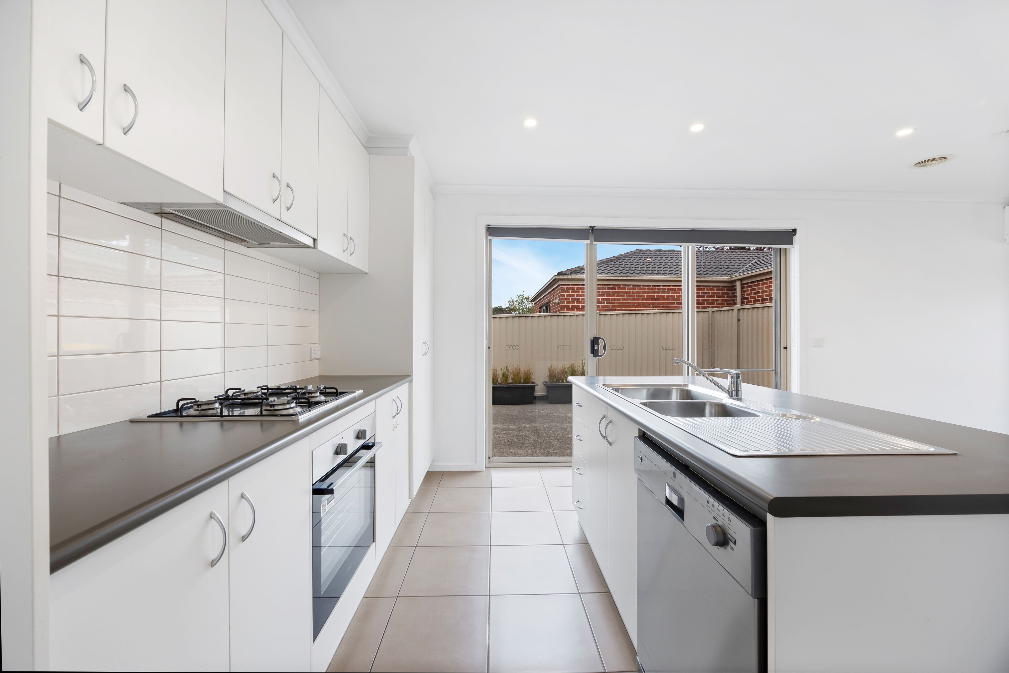 4 Cloud Close, Redan, VIC 3350