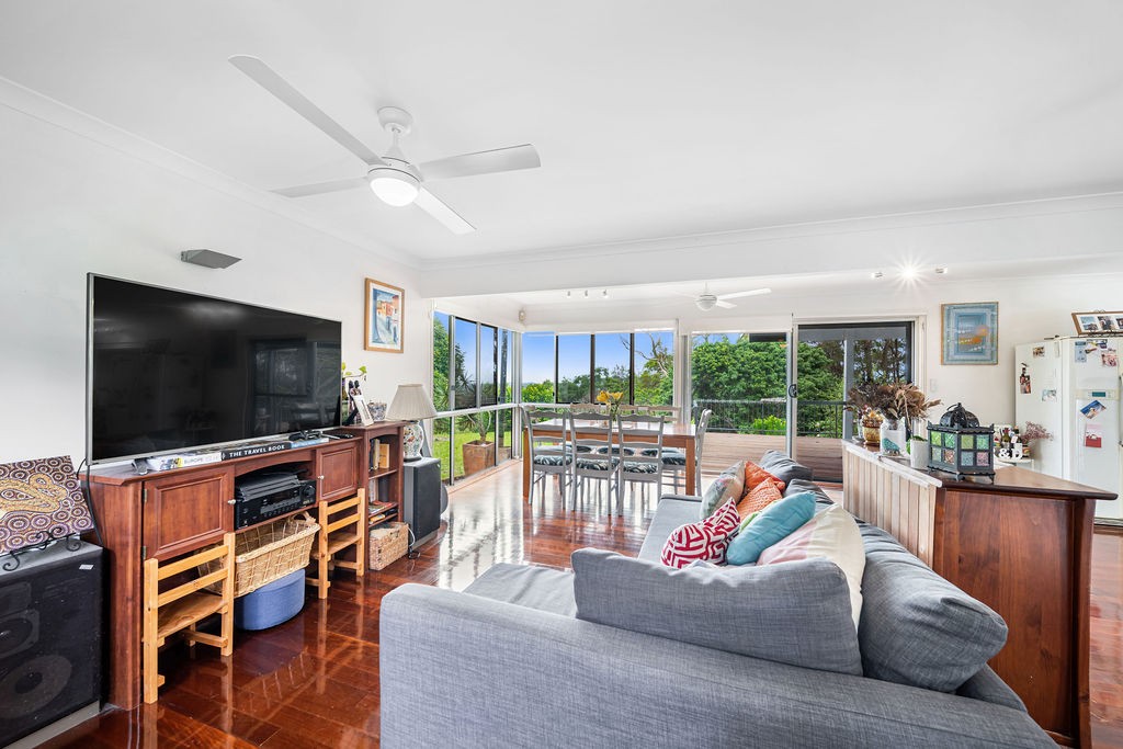 9 Kelks Hill Road, Nambour, QLD 4560