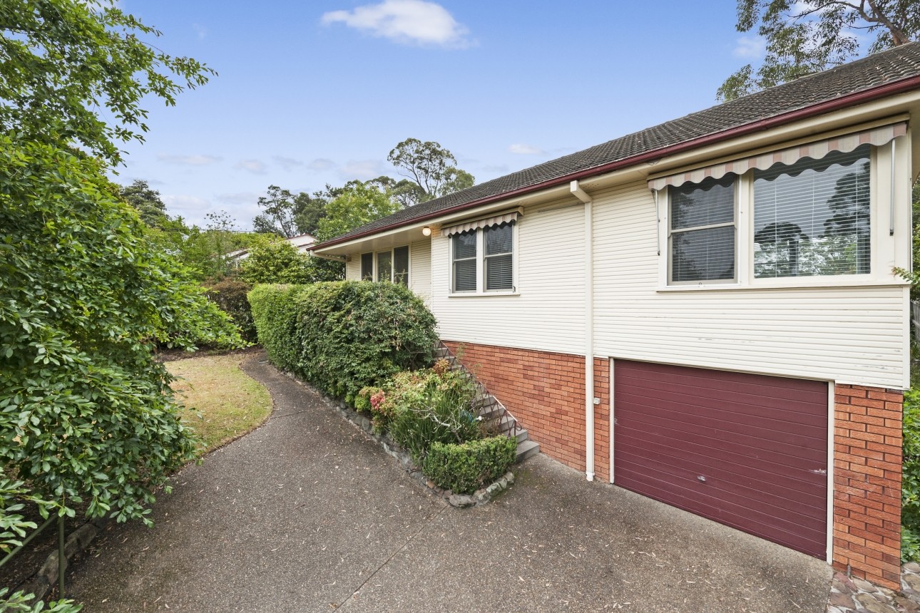 10 Yaralla Crescent, Thornleigh, NSW 2120