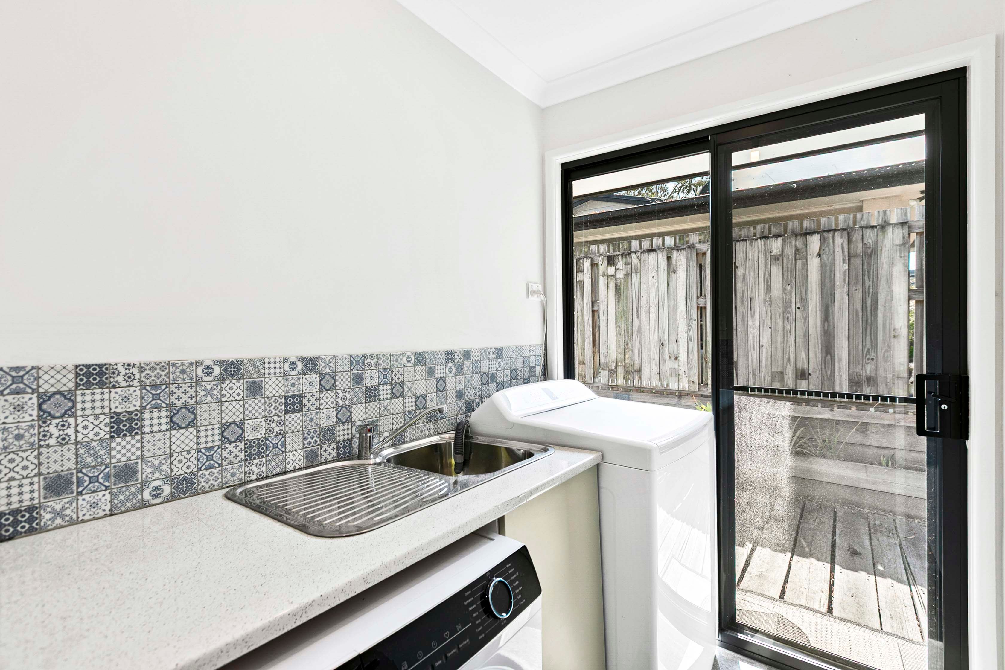 25 Spence Street — photo 18 of 28