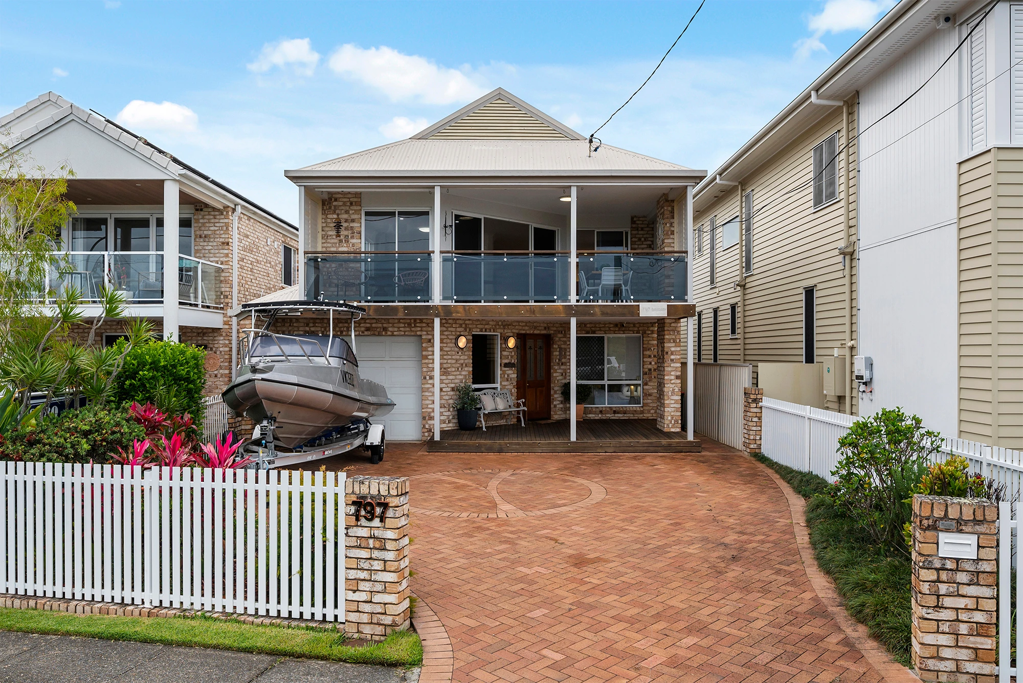 797 Esplanade, Lota, QLD 4179