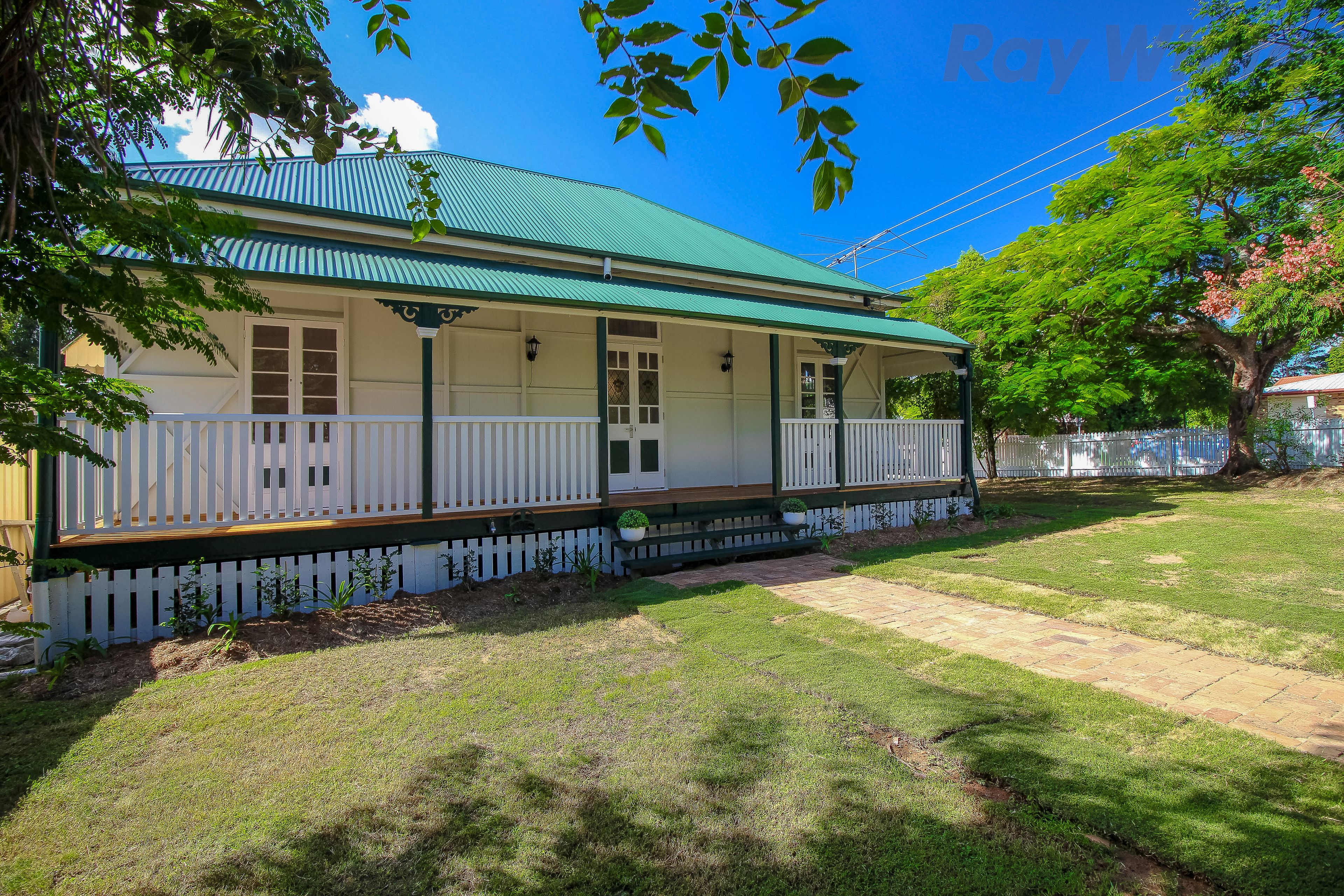 182 Cascade Street, Raceview QLD 4305