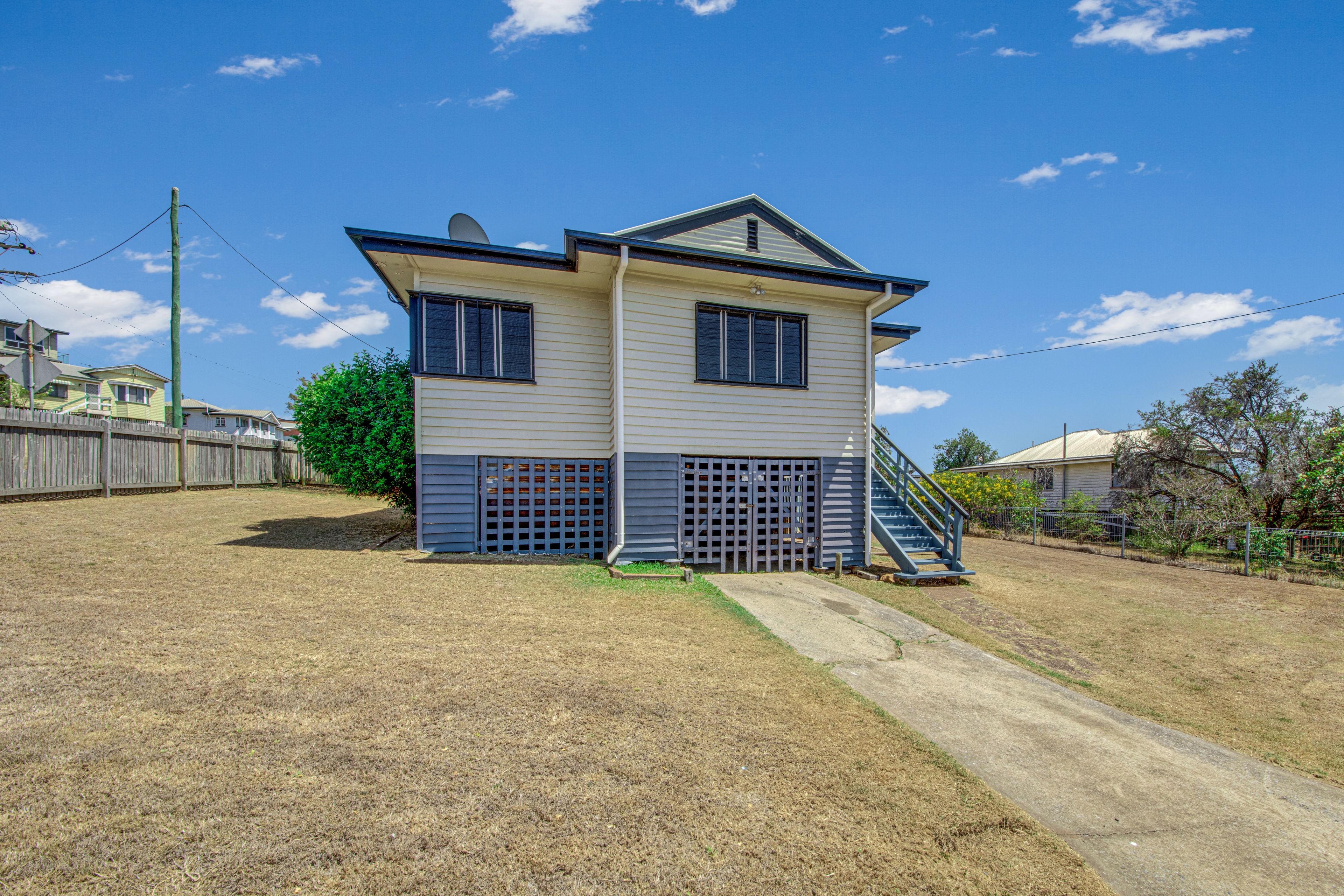 5 Railway Street, West Gladstone, QLD 4680