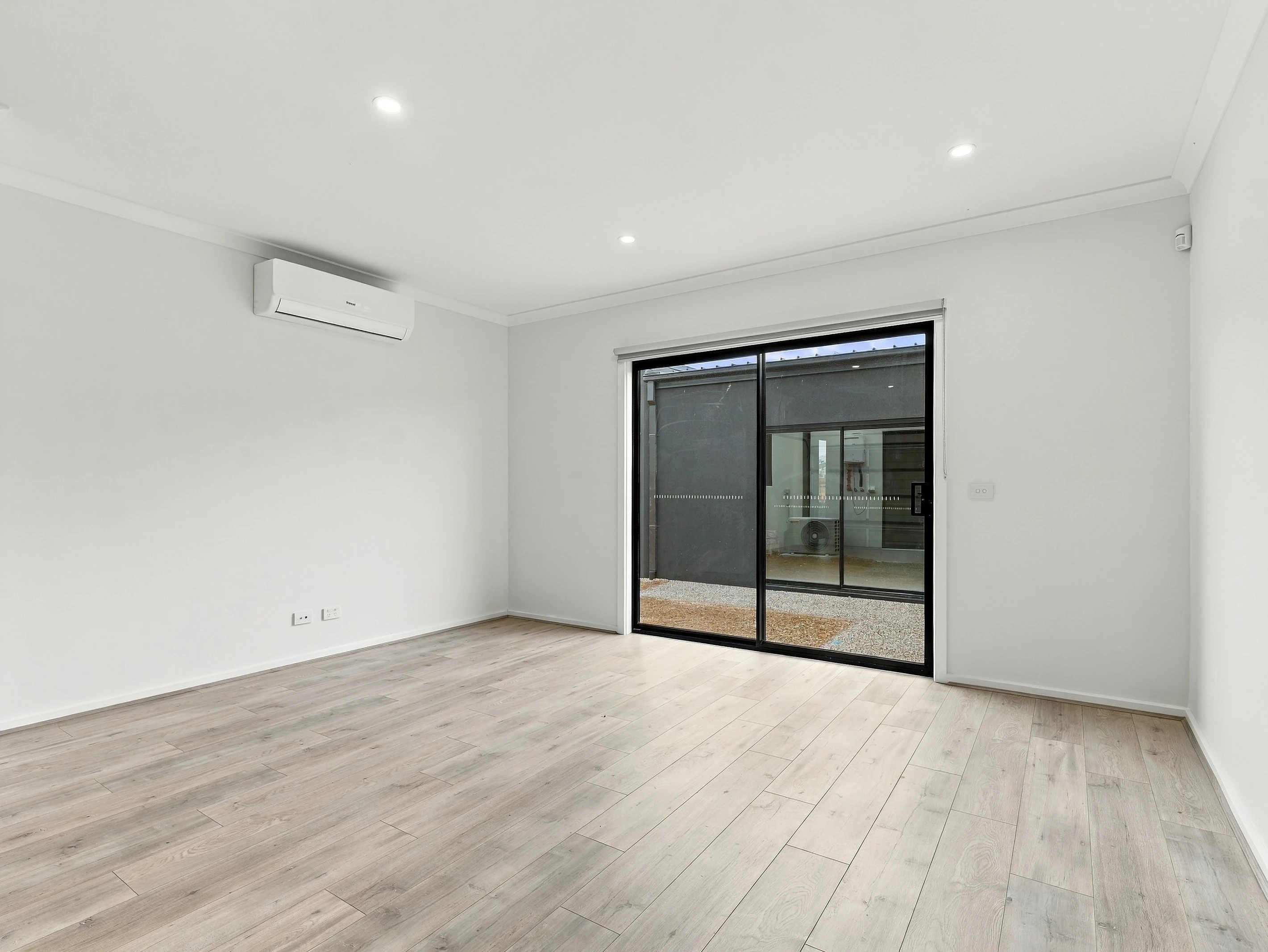 8 Mantri Walk, Tarneit, VIC 3029