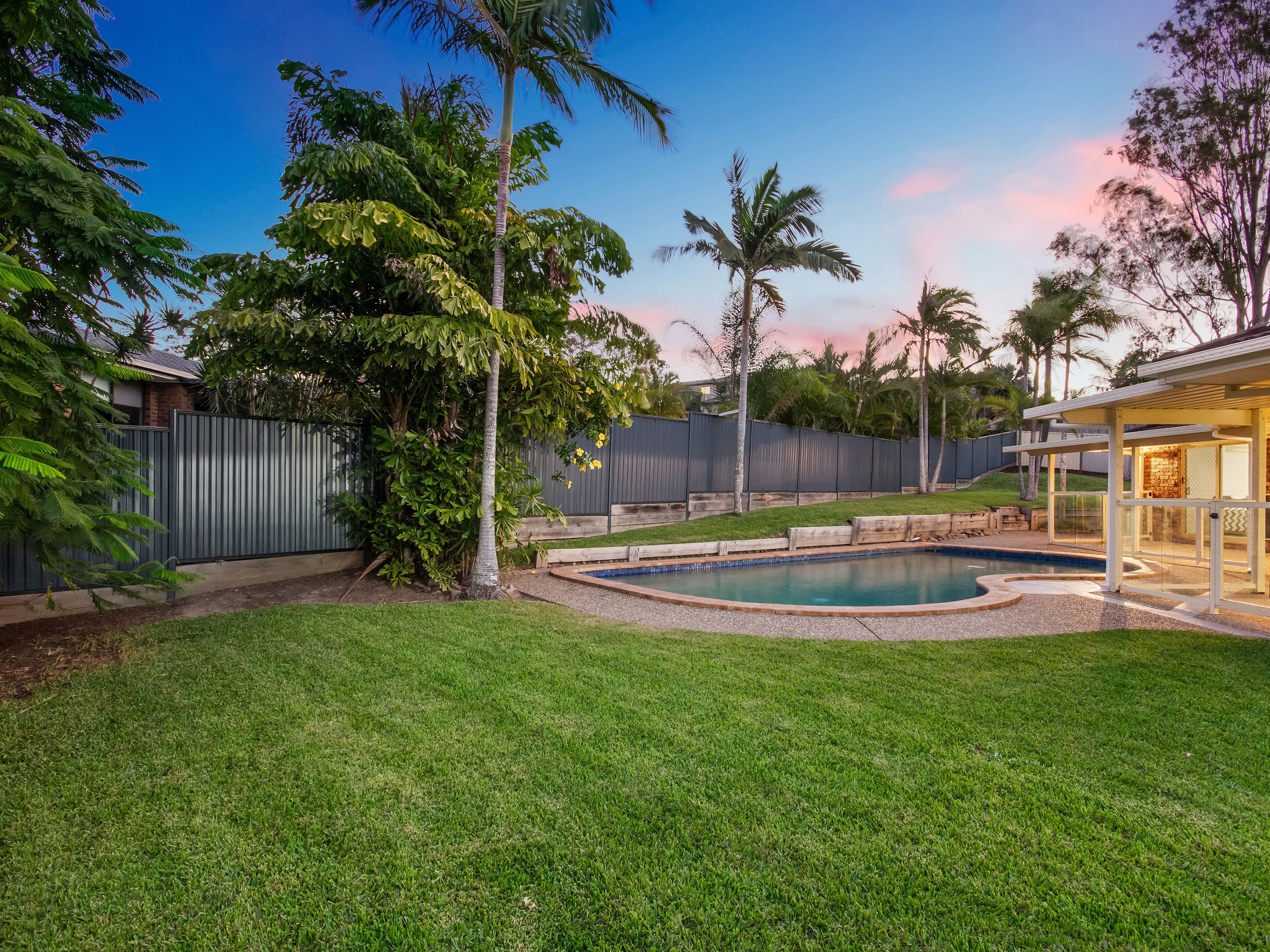 12 Gosford Court, Helensvale, QLD 4212