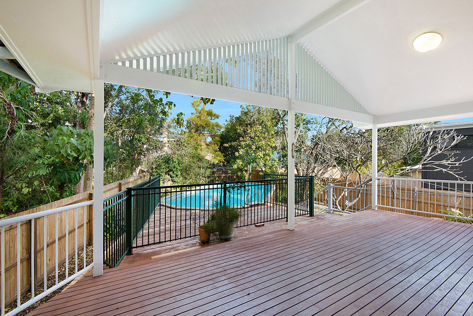 145 Victor Street, Holland Park, QLD 4121