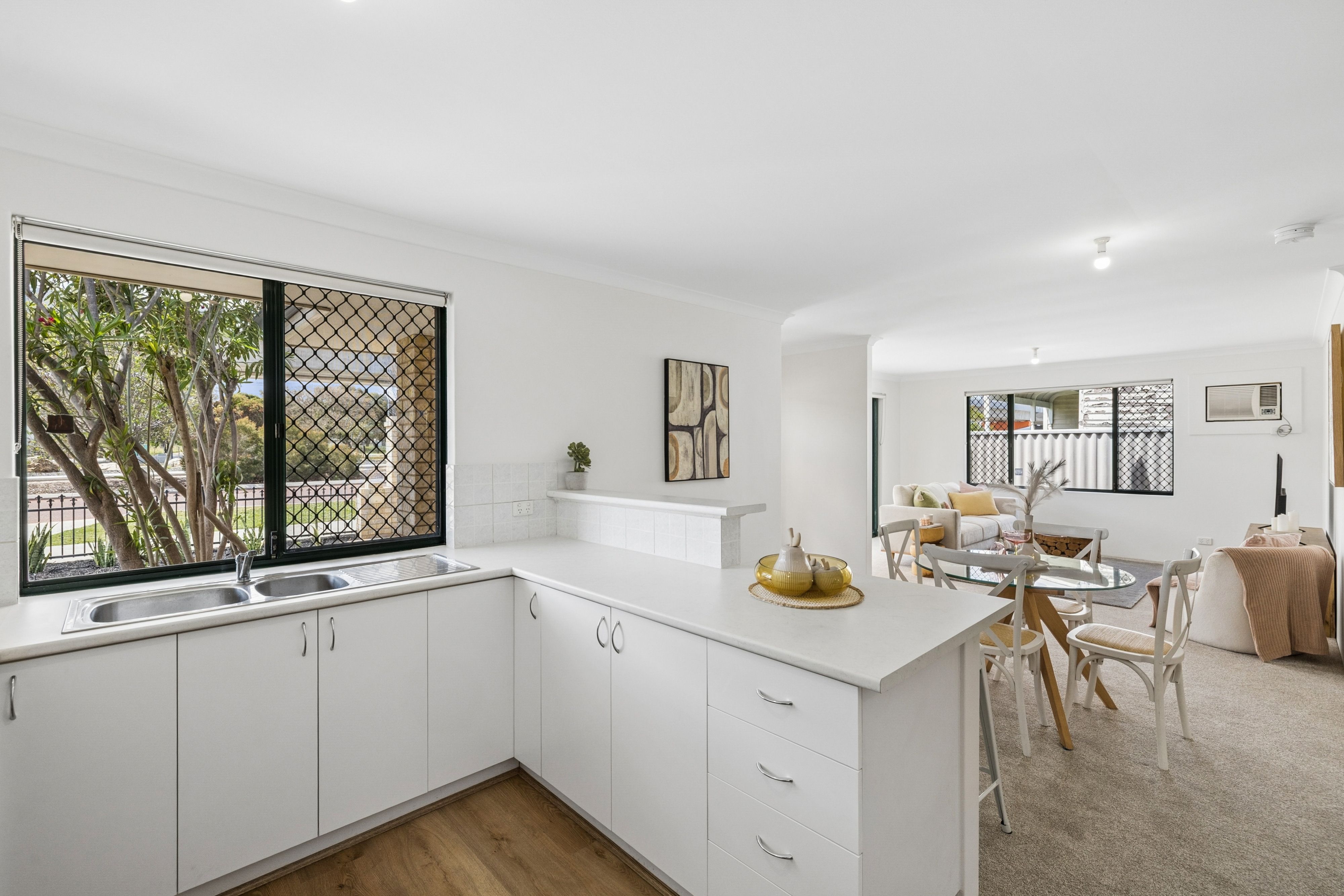 1/205-207 Sevenoaks Street — photo 16 of 28